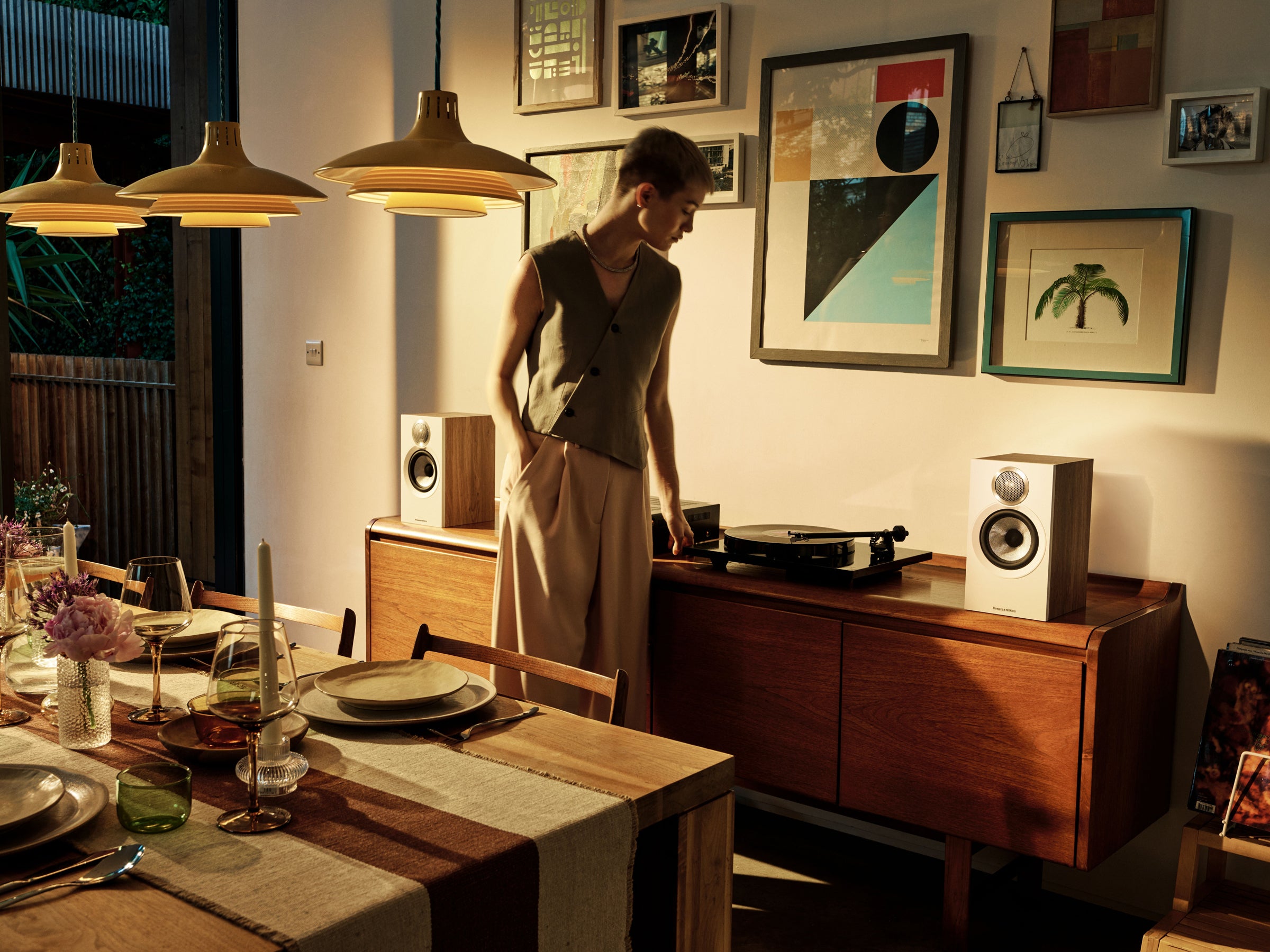 Bowers & Wilkins 607 S3 Bookshelf Speakers (Pair) - Premium Hi-Fi Audio for Home Theater & Music Listening
