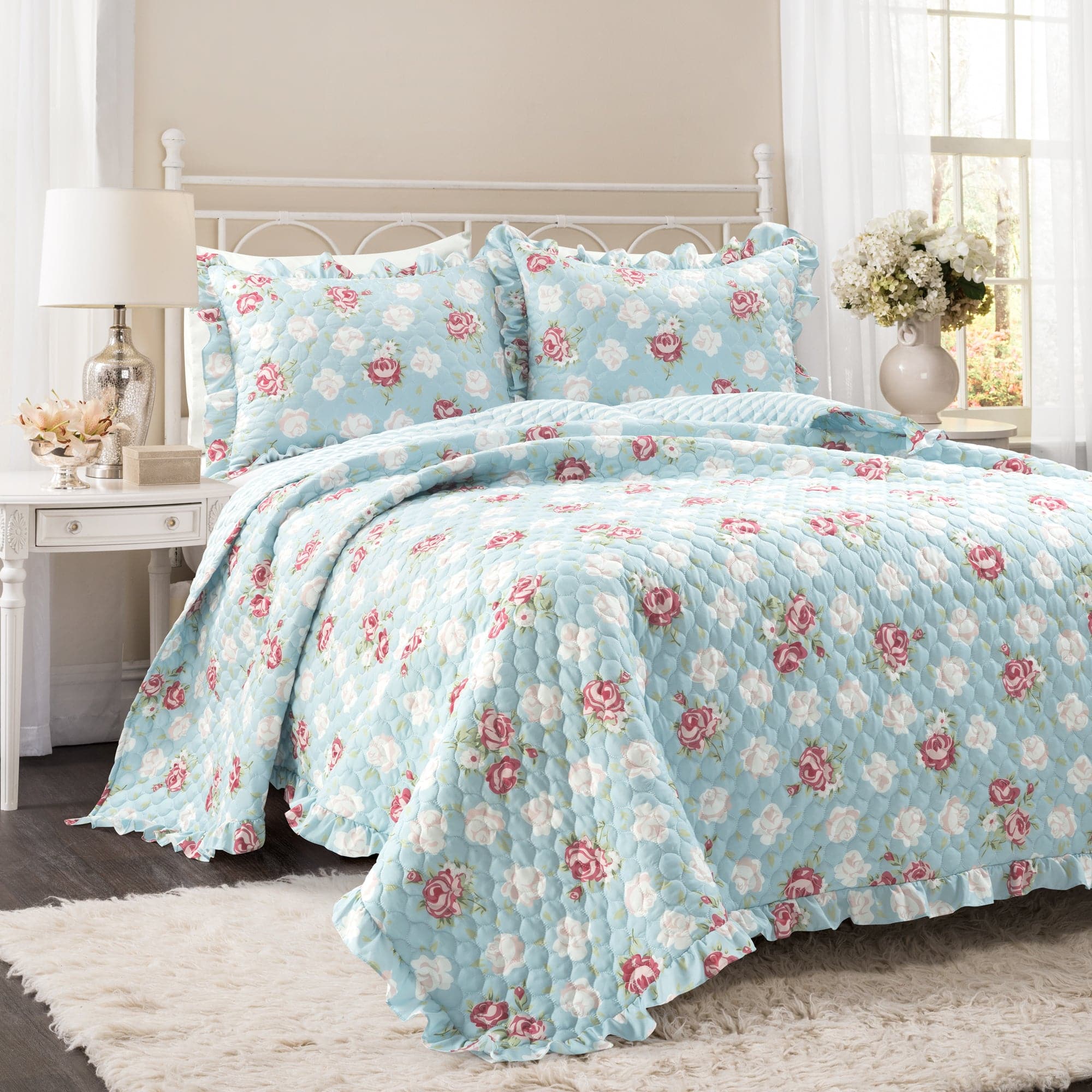 Cottagecore Floral Ruffle Quilt 3-Piece Bedding Set - Boho Farmhouse Style Comforter, Duvet Cover & Pillow Shams - Perfect for Cozy Bedrooms, Guest Rooms & Aesthetic Home Decor