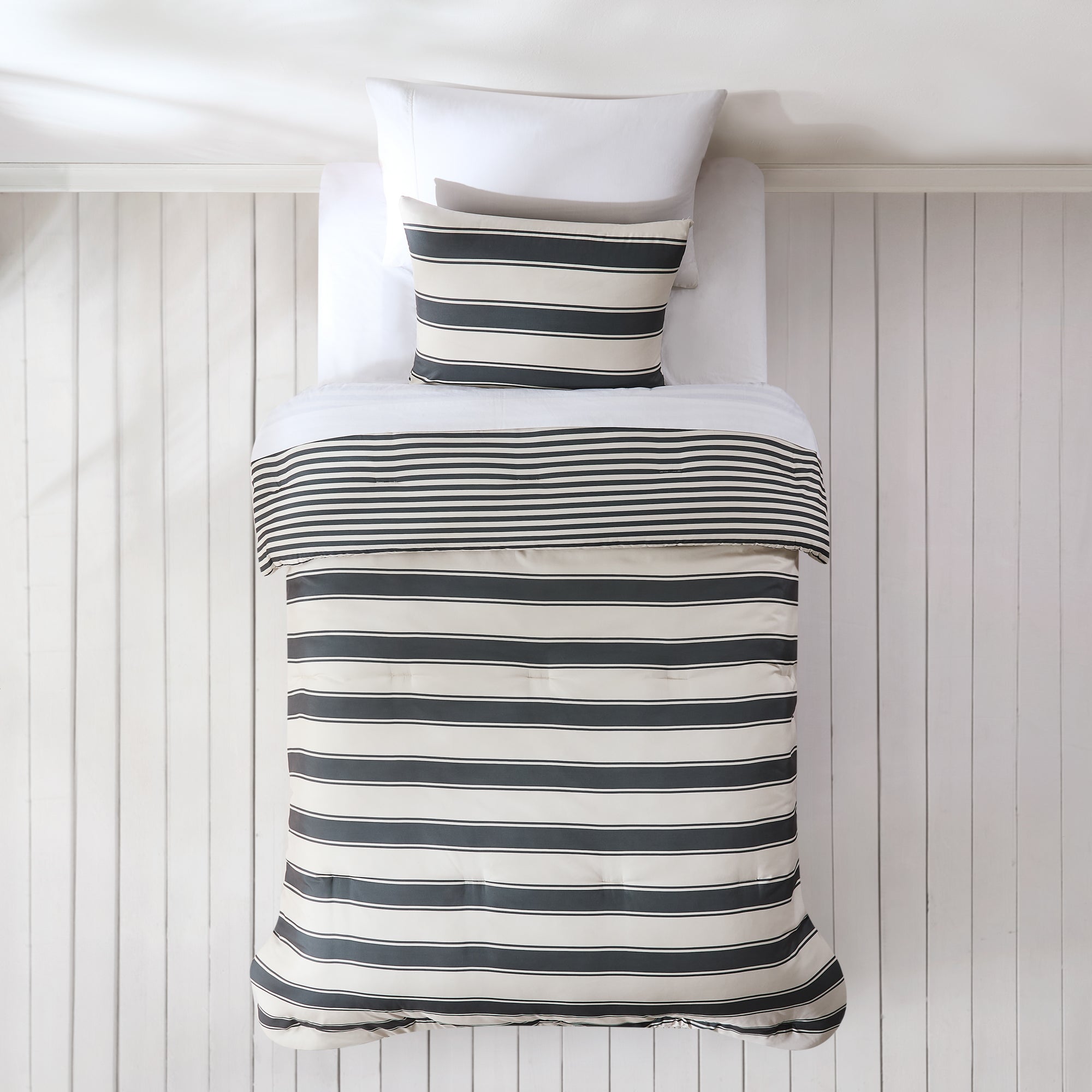 Gale Cabana Stripe Comforter Set - Queen Size Bedding, Soft & Breathable Cotton, Coastal Beach Style - Perfect for Guest Rooms, Vacation Homes & Summer Bedroom Decor