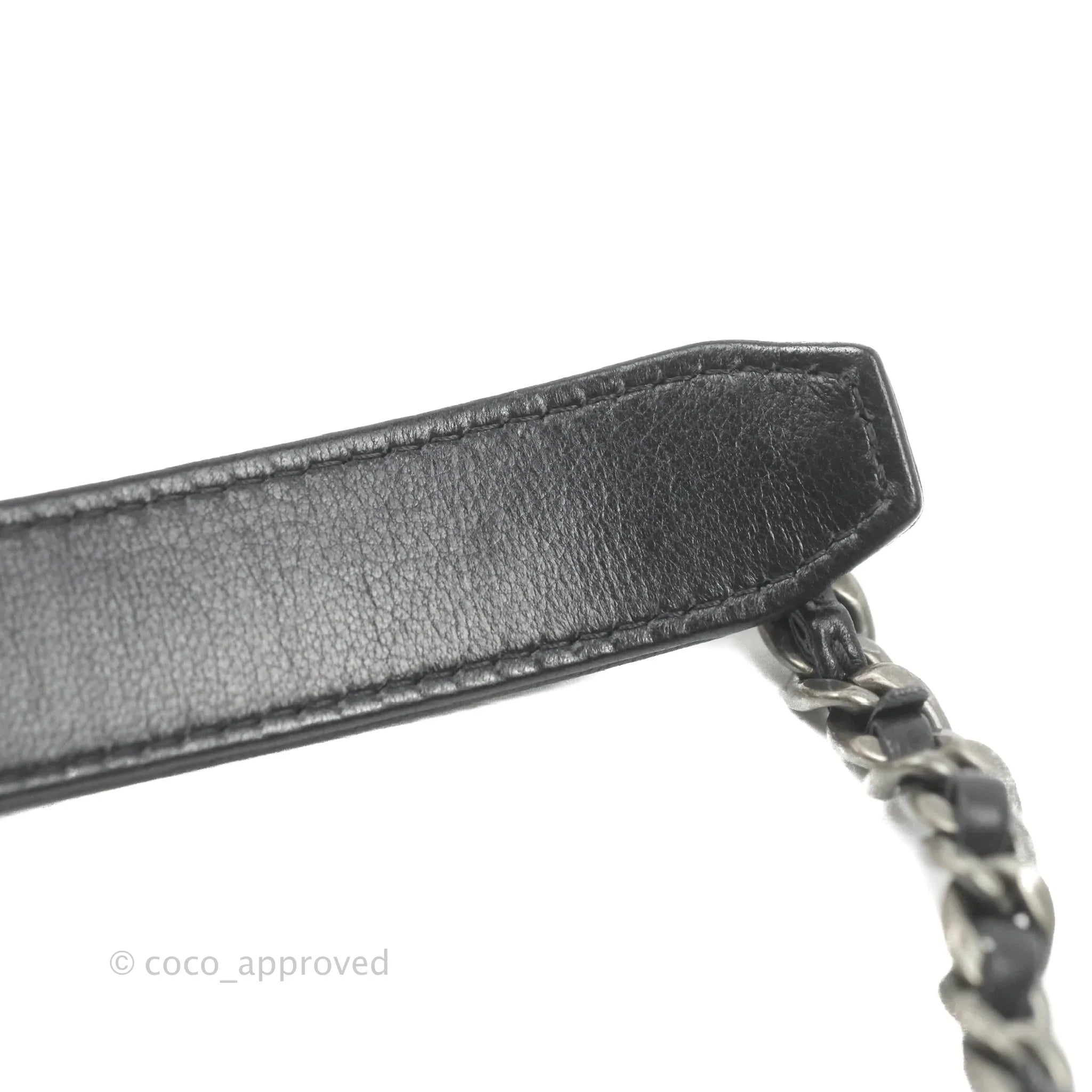 Chanel 19 Card Holder With Chain Black Mixed Hardware - Luxury Wallet for Women - Perfect for Everyday Use, Travel & Special Occasions