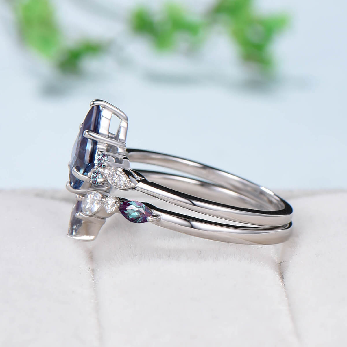Vintage Alexandrite Moissanite Engagement Ring - Kite Cut Art Deco Bridal Set with Milgrain Detailing, June Birthstone Jewelry for Wedding & Anniversary Gifts