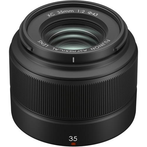 FUJIFILM XC 35mm f/2 Prime Lens for X-Mount Cameras - Compact & Lightweight Portrait Lens with Fast Aperture, Ideal for Street Photography, Travel & Everyday Shooting