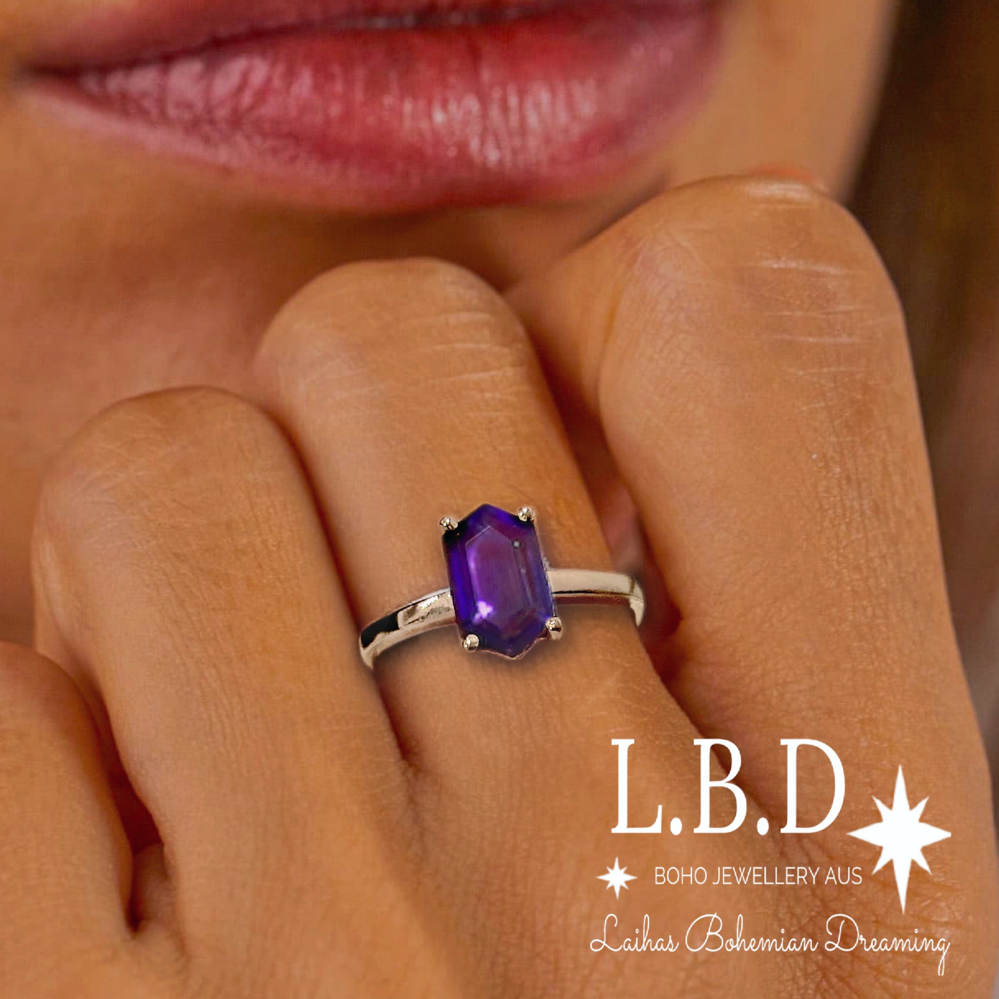 Laihas Mini Hexagon Crystal Amethyst Ring for Women - Elegant Purple Gemstone Jewelry Gift for Birthday, Anniversary & Everyday Wear