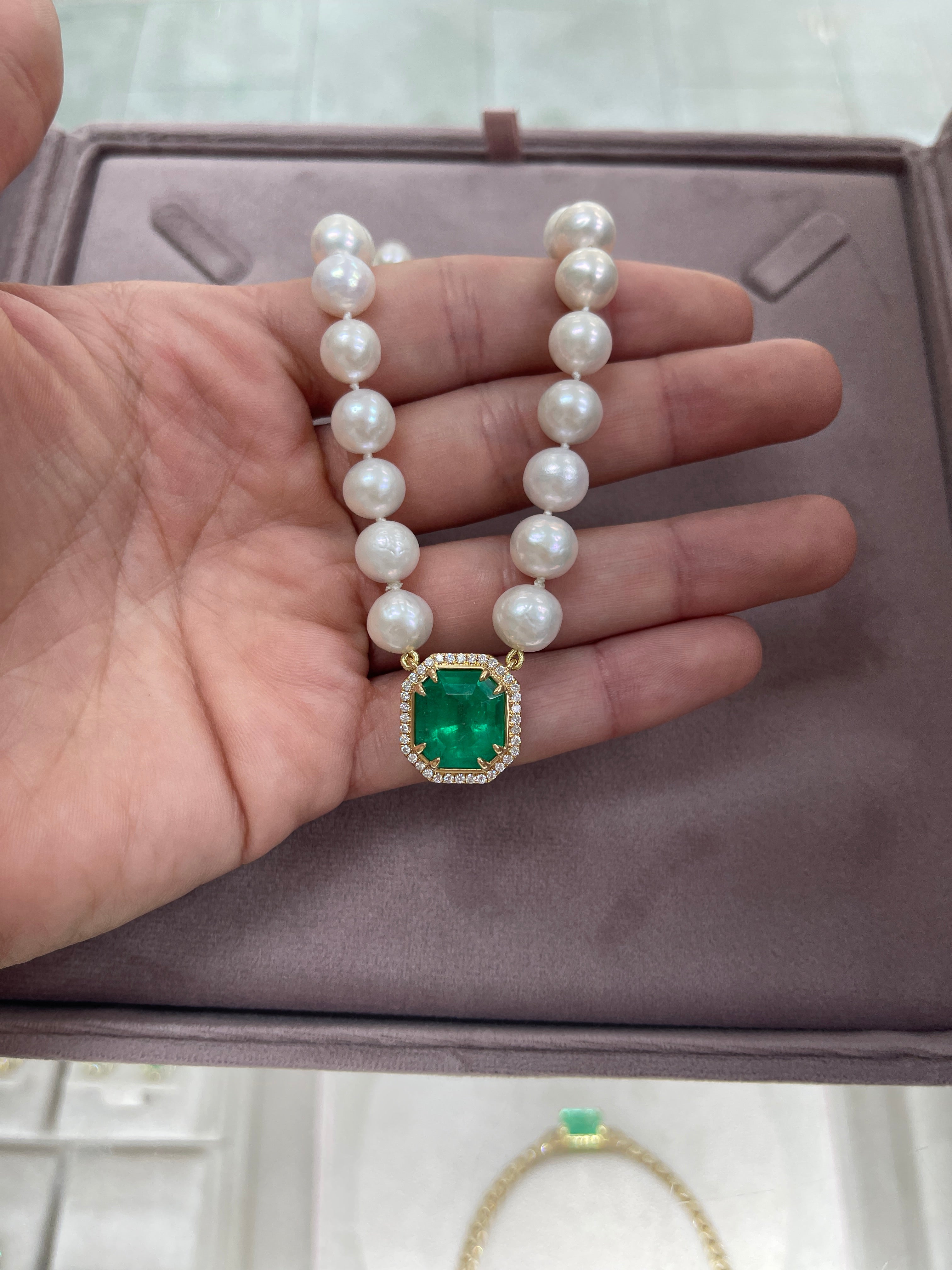7.82 Carat Colombian Emerald & Diamond Halo Akoya Pearl 18K White Gold Necklace - Elegant Jewelry for Weddings, Anniversaries & Special Occasions