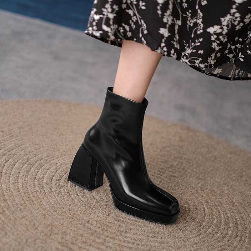 Women's Soft Leather Boots - Comfortable & Stylish Ankle Boots for Fall & Winter | Perfect for Casual Outfits, Office Wear & Date Nights