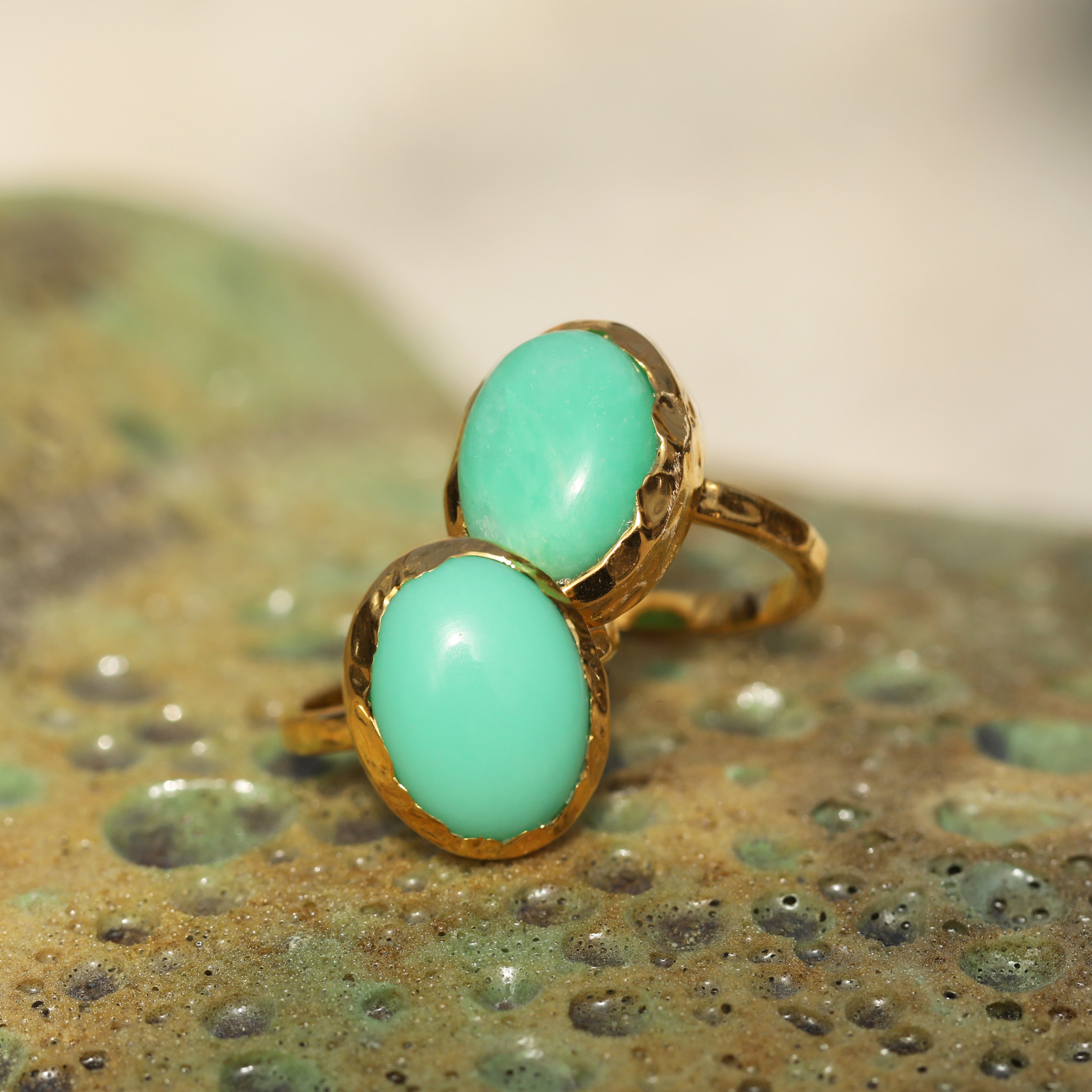 Stunning Chrysoprase Molten Statement Ring for Women – Elegant Green Gemstone Jewelry for Parties, Weddings & Special Occasions