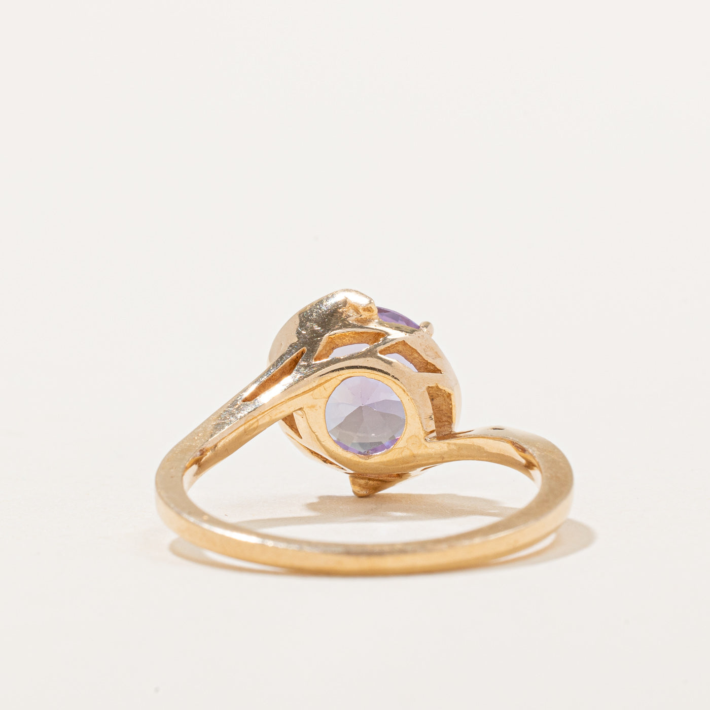 2.00ct Synthetic Color Change Sapphire Ring - Size 6.5 | Elegant Blue to Purple Gemstone Jewelry for Engagement, Anniversary & Special Occasions