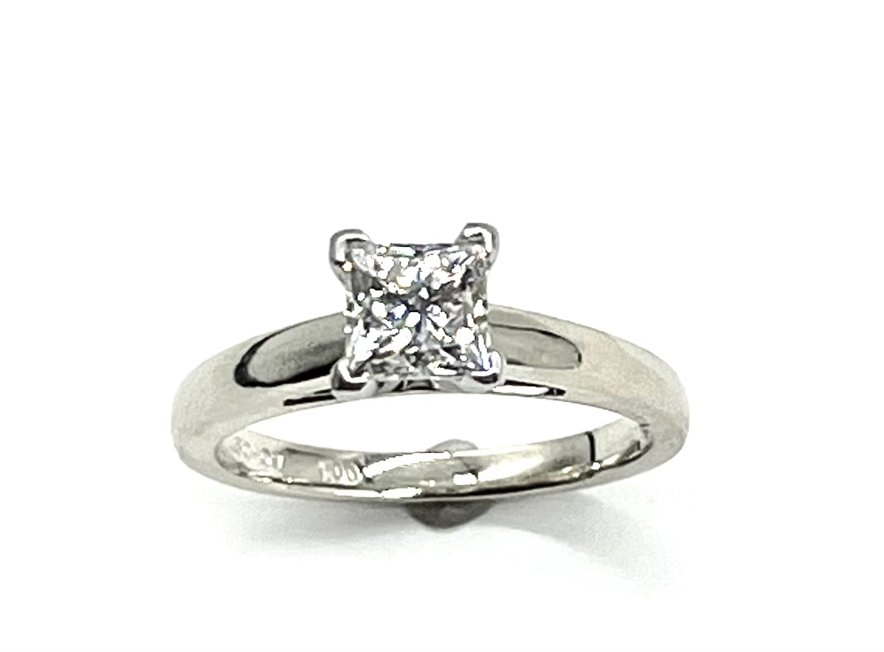 Princess Cut Diamond Solitaire Engagement Ring for Women - Elegant Leo Zodiac Jewelry for Proposals, Weddings & Anniversaries