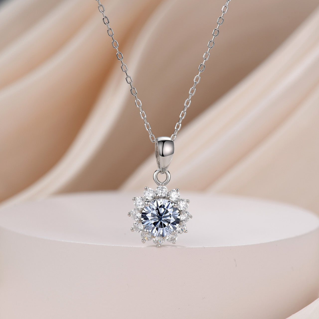 1 Carat Floral Round Grey Moissanite Pendant Necklace - 14K Gold Sunflower Halo Chain - Anniversary Gift for Her - Perfect for Weddings, Date Nights & Special Occasions