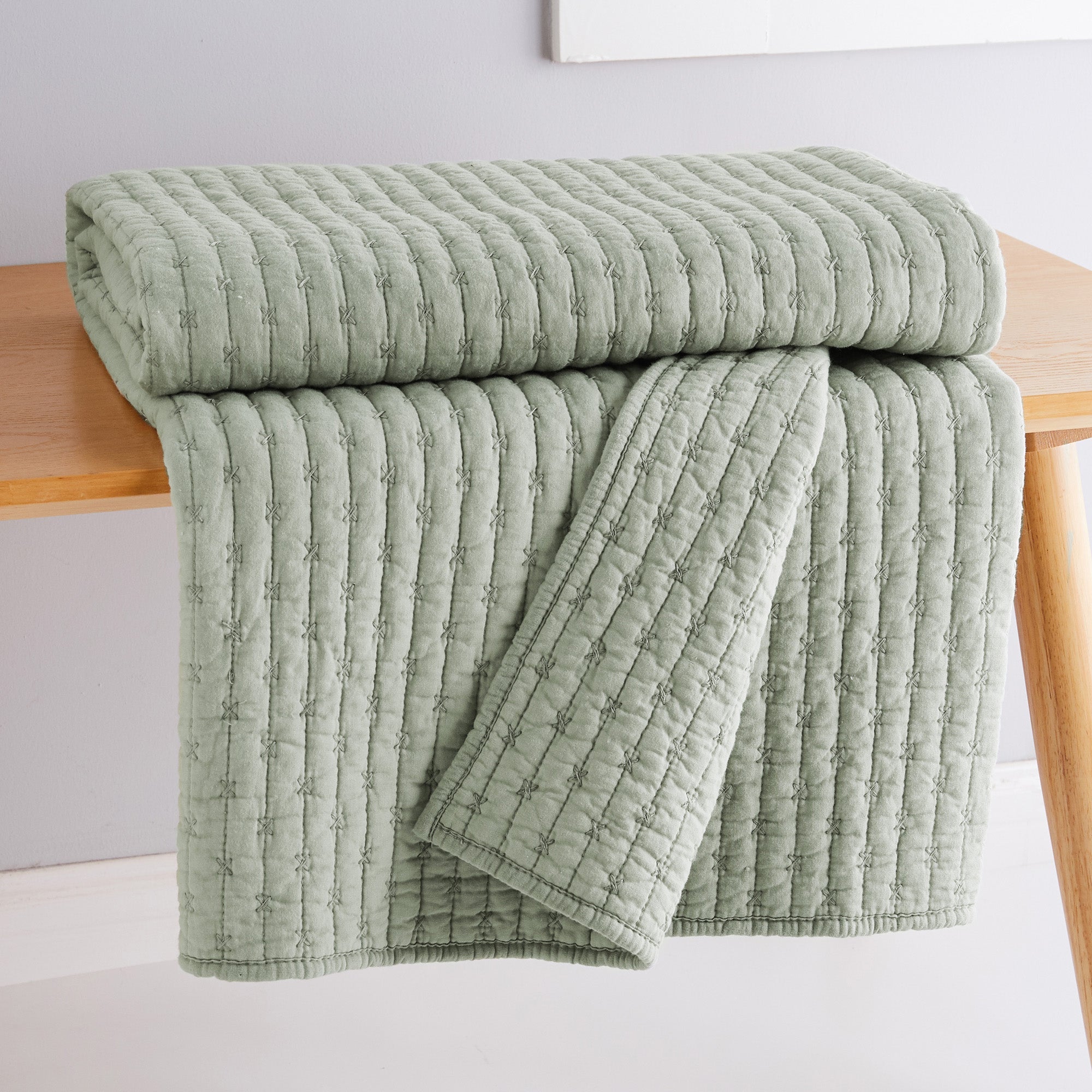 Handmade Cross Stitch Quilted Throw Blanket - Cozy Soft Bedspread for Sofa, Bed & Couch - Perfect for Winter Warmth, Home Decor & Gift Giving