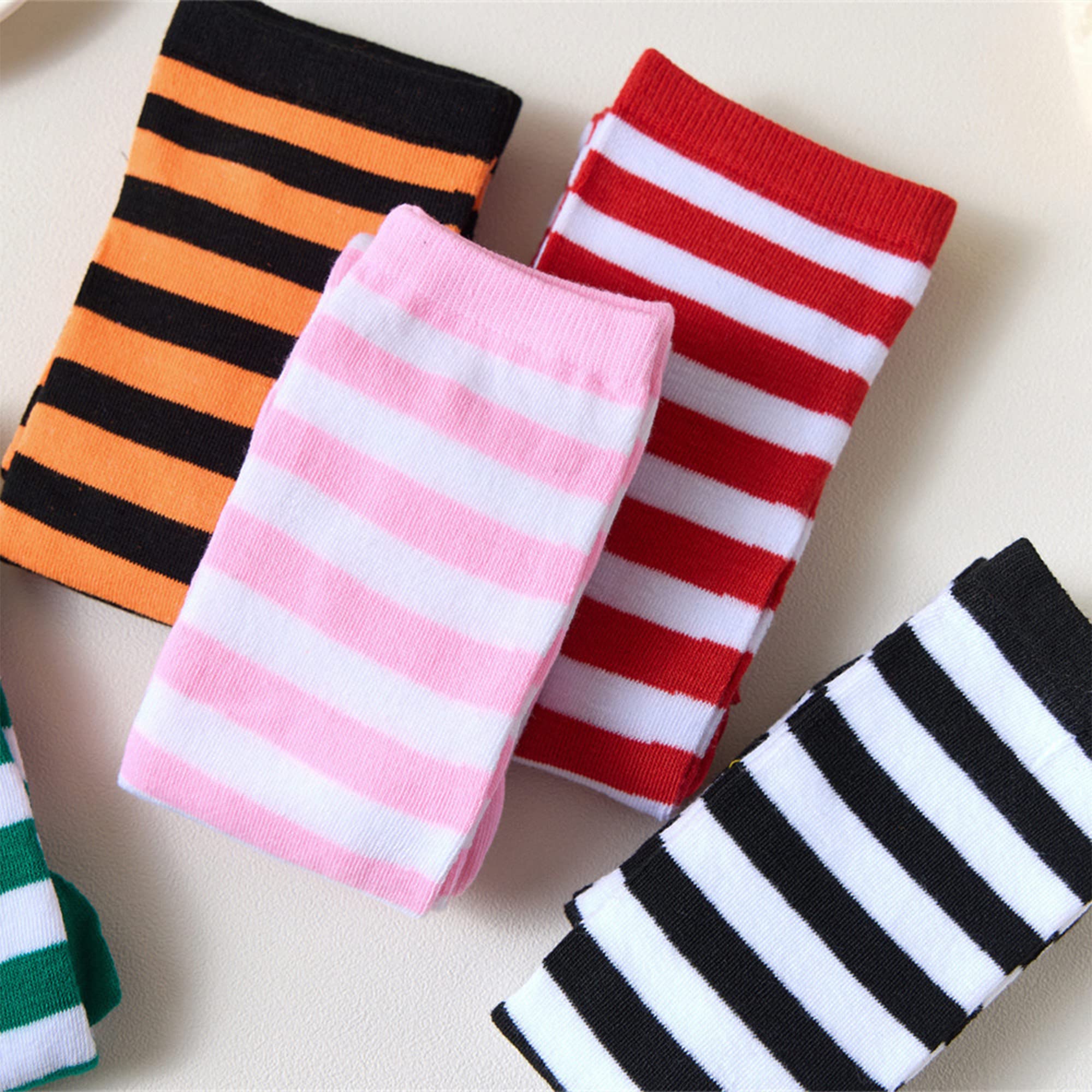 UTTPLL Women's Knee High Athletic Socks - Running & Outdoor Sports