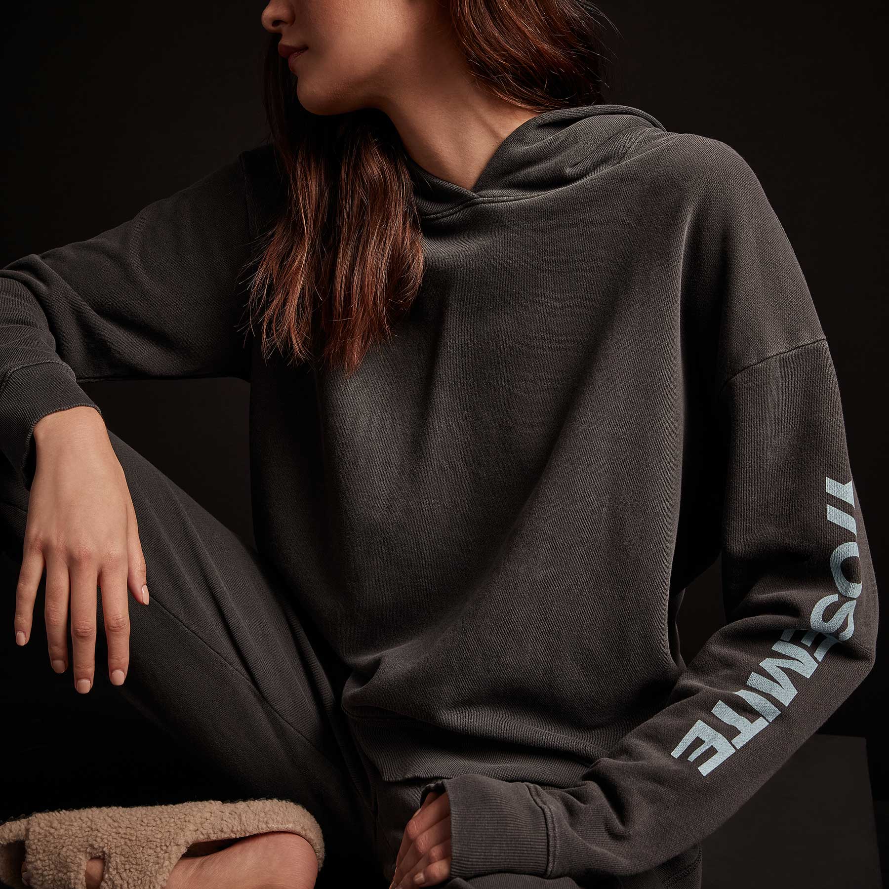 Stylish Graphic Pullover Hoodie for Men & Women - Carbon Pigment & Calistoga Design | Comfortable Casual Wear for Street Fashion, Gym, and Outdoor Activities