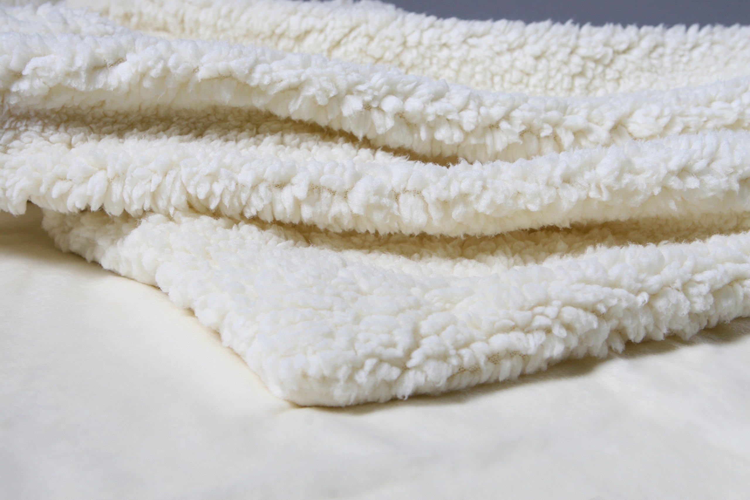 Soft Plush Sherpa Throw Blanket - Ultra Cozy Cream Fleece Blanket for Couch, Bed & Travel - Warm Winter Blanket for Home, Office & Gifts