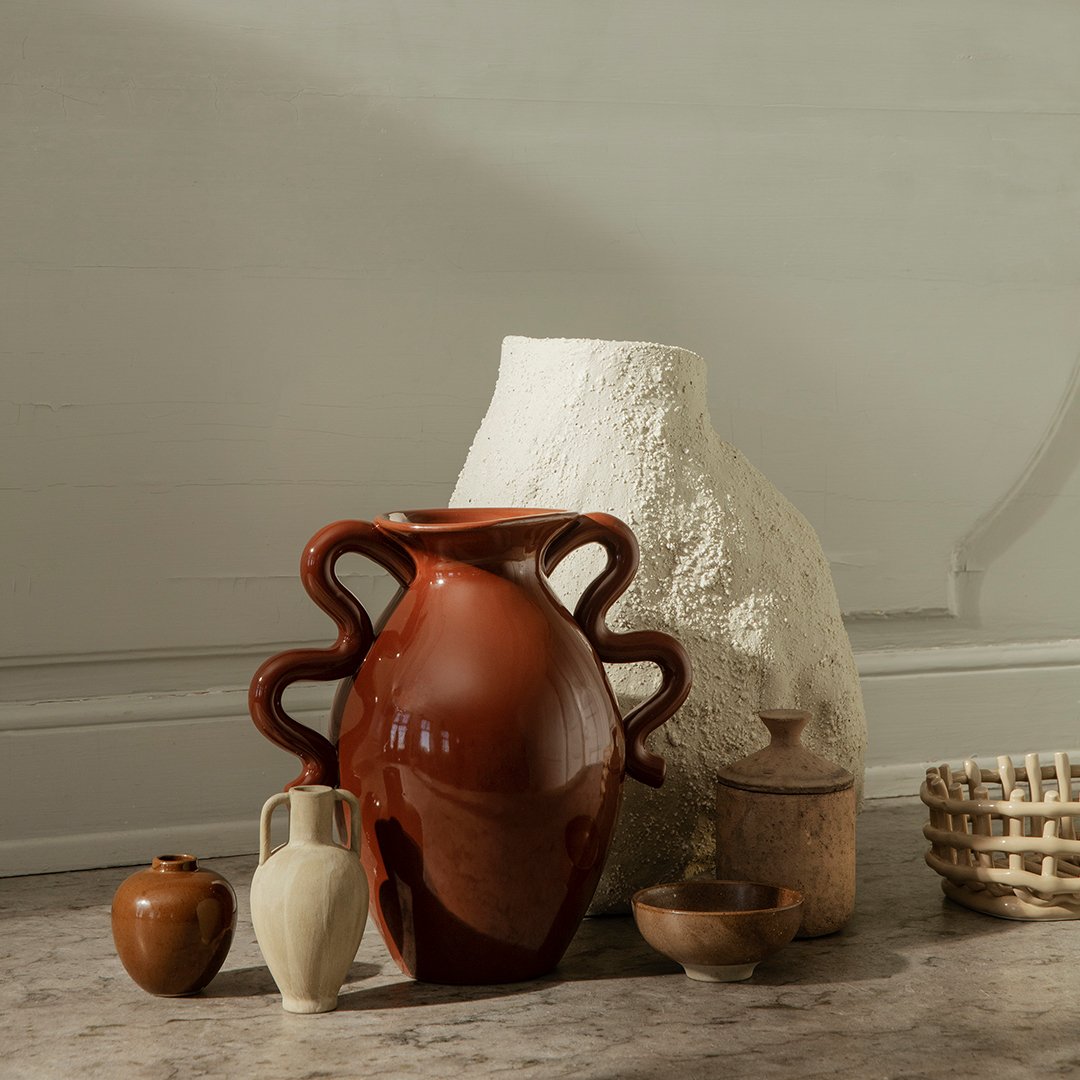 Ferm Living Ary Mini Vase - Small Ceramic Flower Vase for Home Decor, Office Desk & Wedding Centerpieces - Perfect for Succulents, Dried Flowers & Tabletop Arrangements