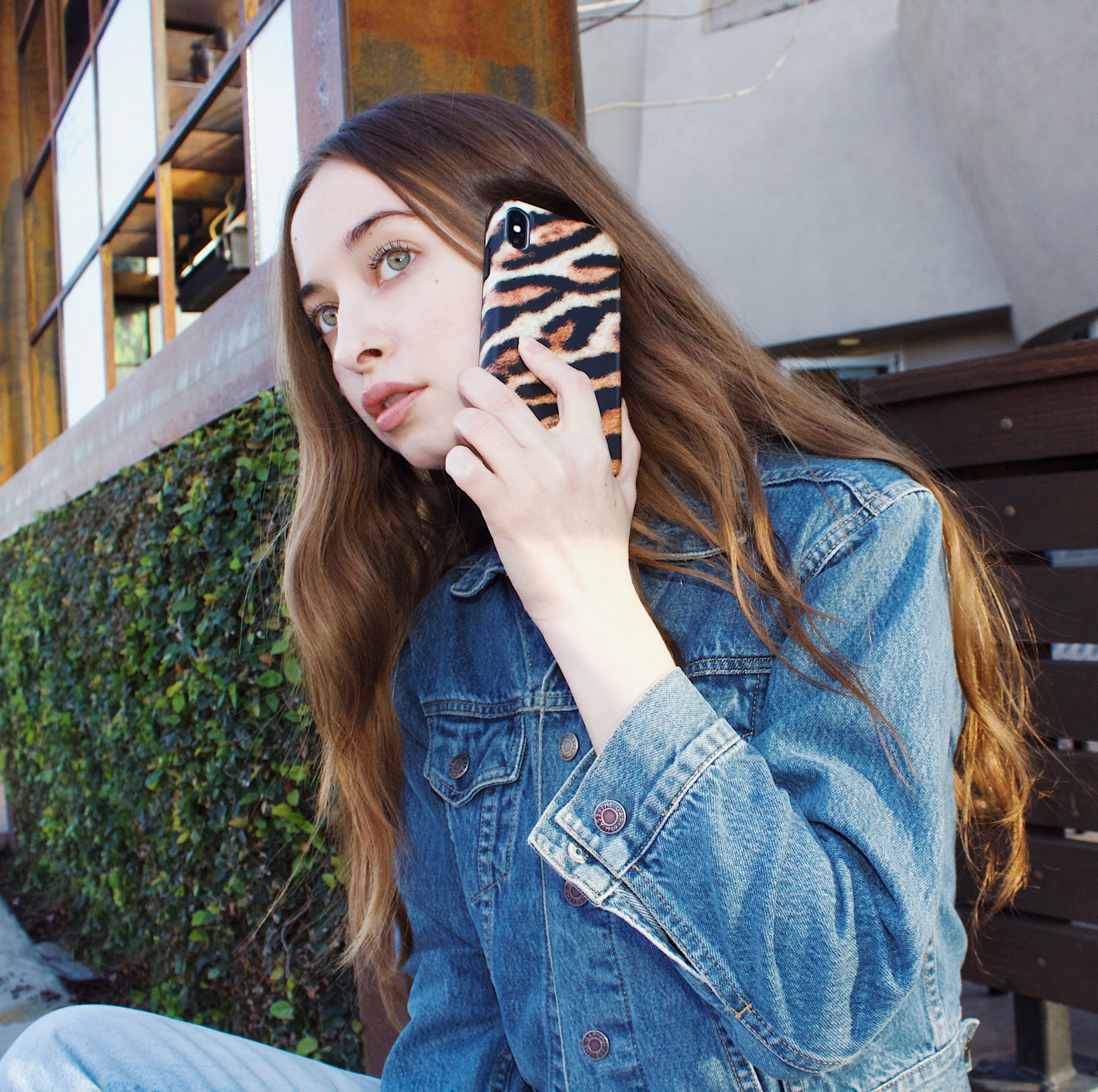 Wildcat Leopard Print iPhone Case - Stylish & Durable Protective Cover for iPhone 13/14/15 Pro Max - Perfect for Outdoor Adventures, Travel & Daily Use