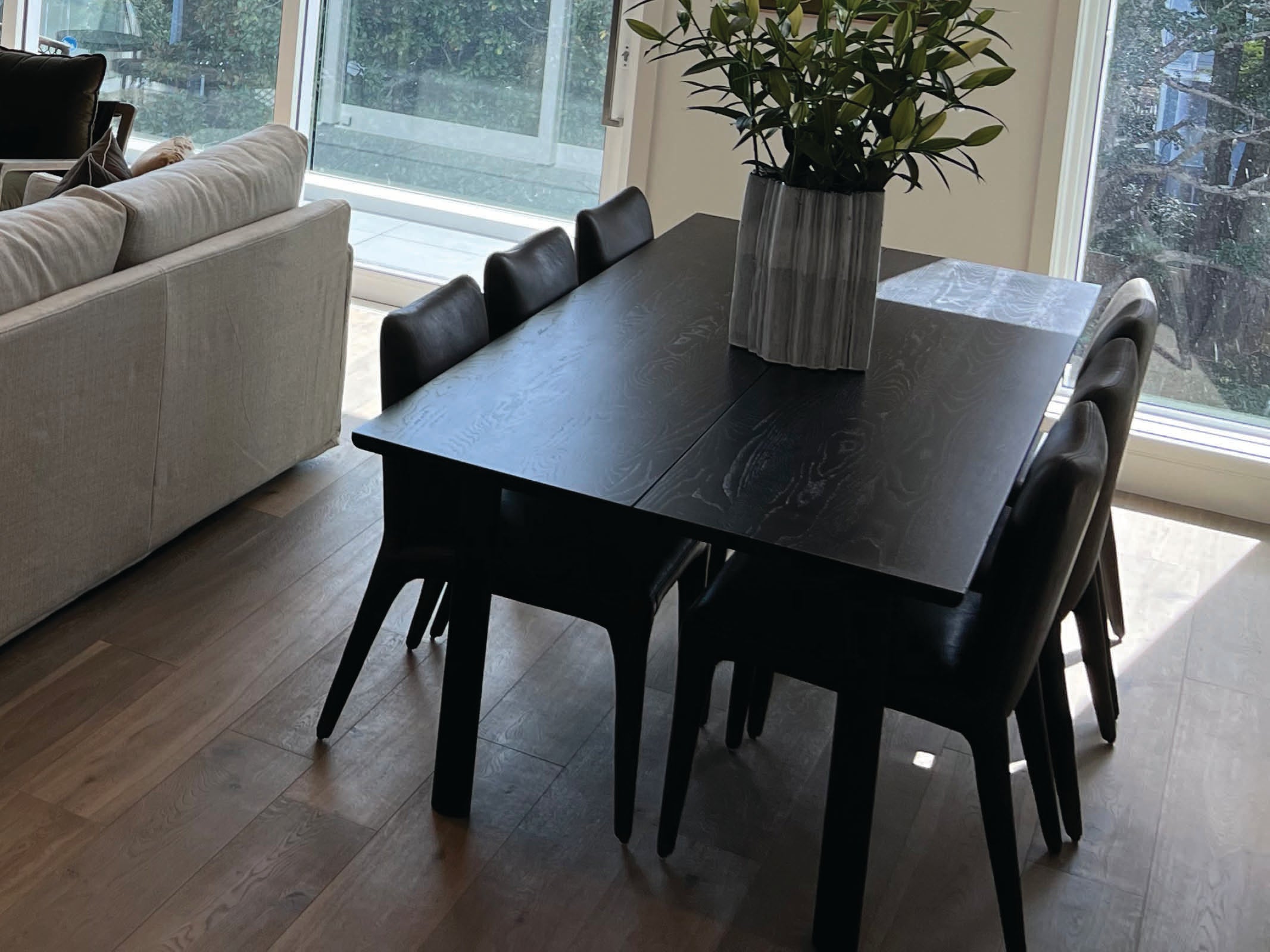 Itamae Modern Dining Table Set - 6 Seater Wooden Kitchen Table with Bench & Chairs - Perfect for Family Meals, Dinner Parties & Small Spaces