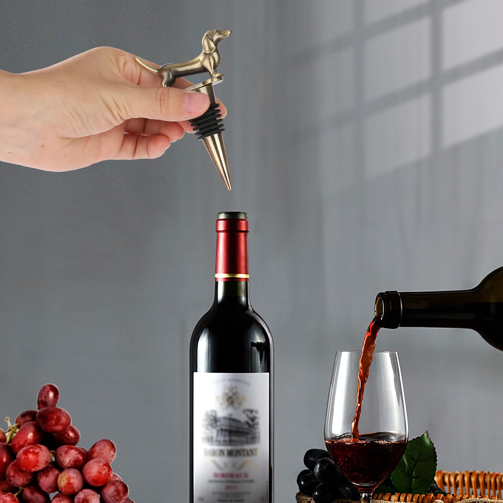 Dachshund Wine Stopper - Cute Sausage Dog Bottle Stopper for Wine & Champagne - Unique Gift for Men, Dad, Women & Dog Lovers - Perfect for Birthday, Father's Day & Christmas - Bronze Finish - Great for Home Bars, Dinner Parties & Wine Tasting Events