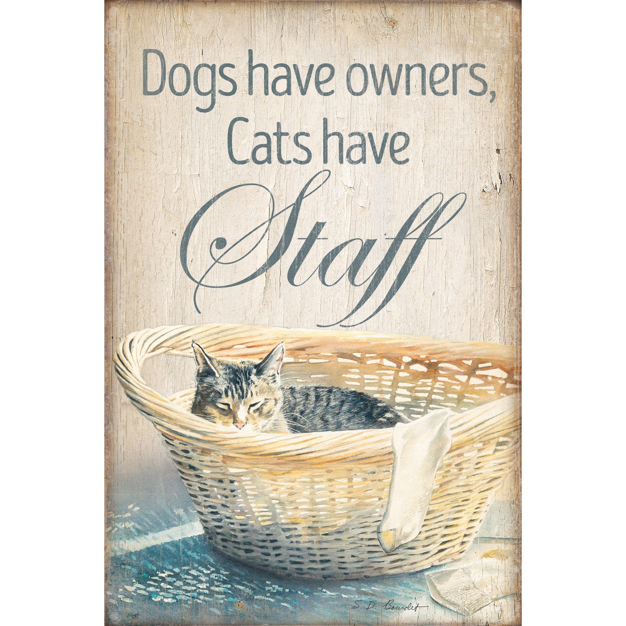 Funny Cat Lover T-Shirt - Dogs Have Owners, Cats Have Staff - Perfect Gift for Cat Owners & Pet Lovers - Wear at Home, Work or Cat Cafes