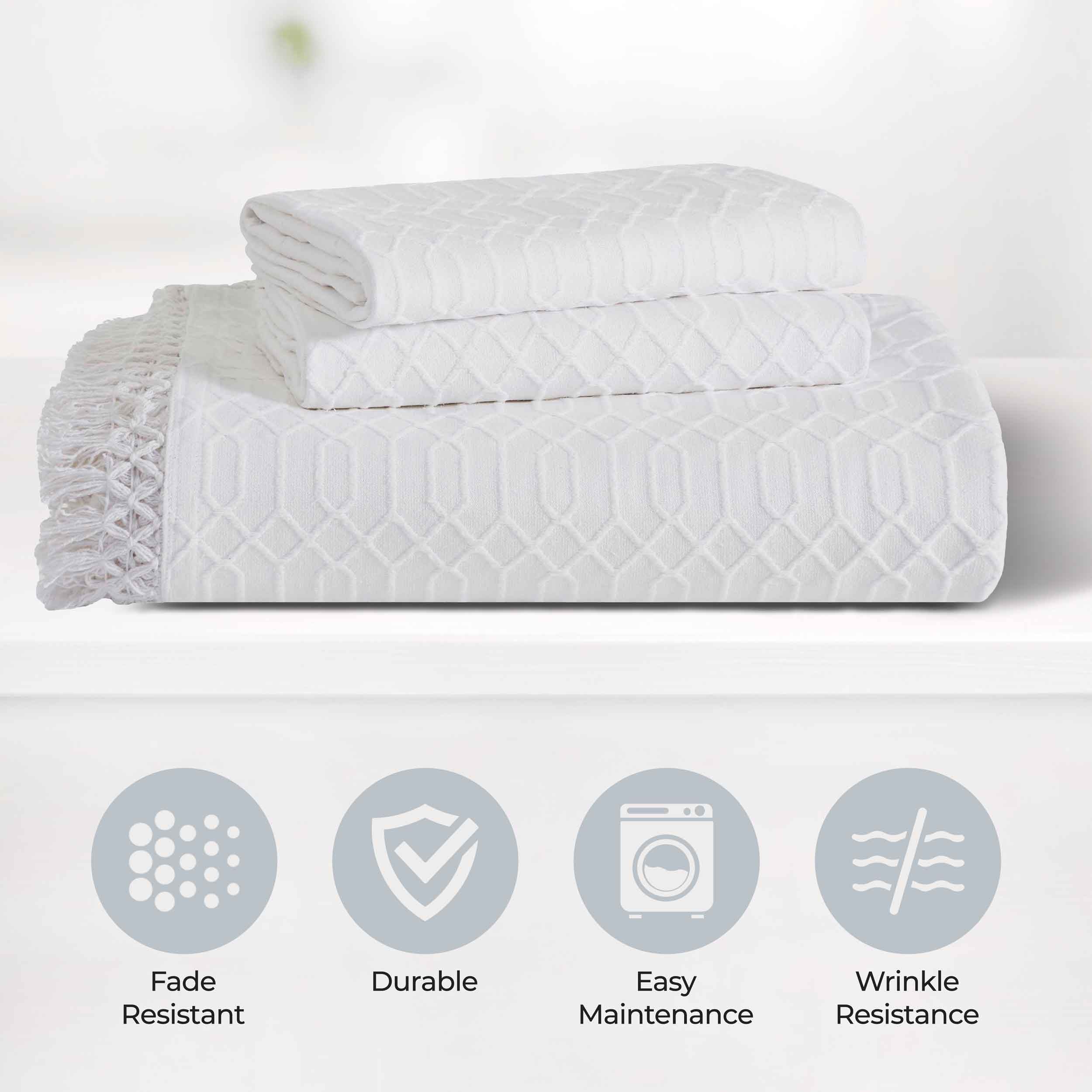 Remi Cotton Blend Jacquard Woven Geometric Fringe Bedspread Set - Queen Size Bohemian Style Bed Cover for Master Bedroom & Guest Room Decor