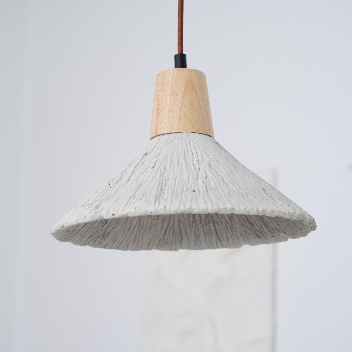 Modern Concrete Pleated Pendant Light Fixture - Industrial Chic Hanging Lamp for Kitchen Island, Dining Room & Bedroom Lighting