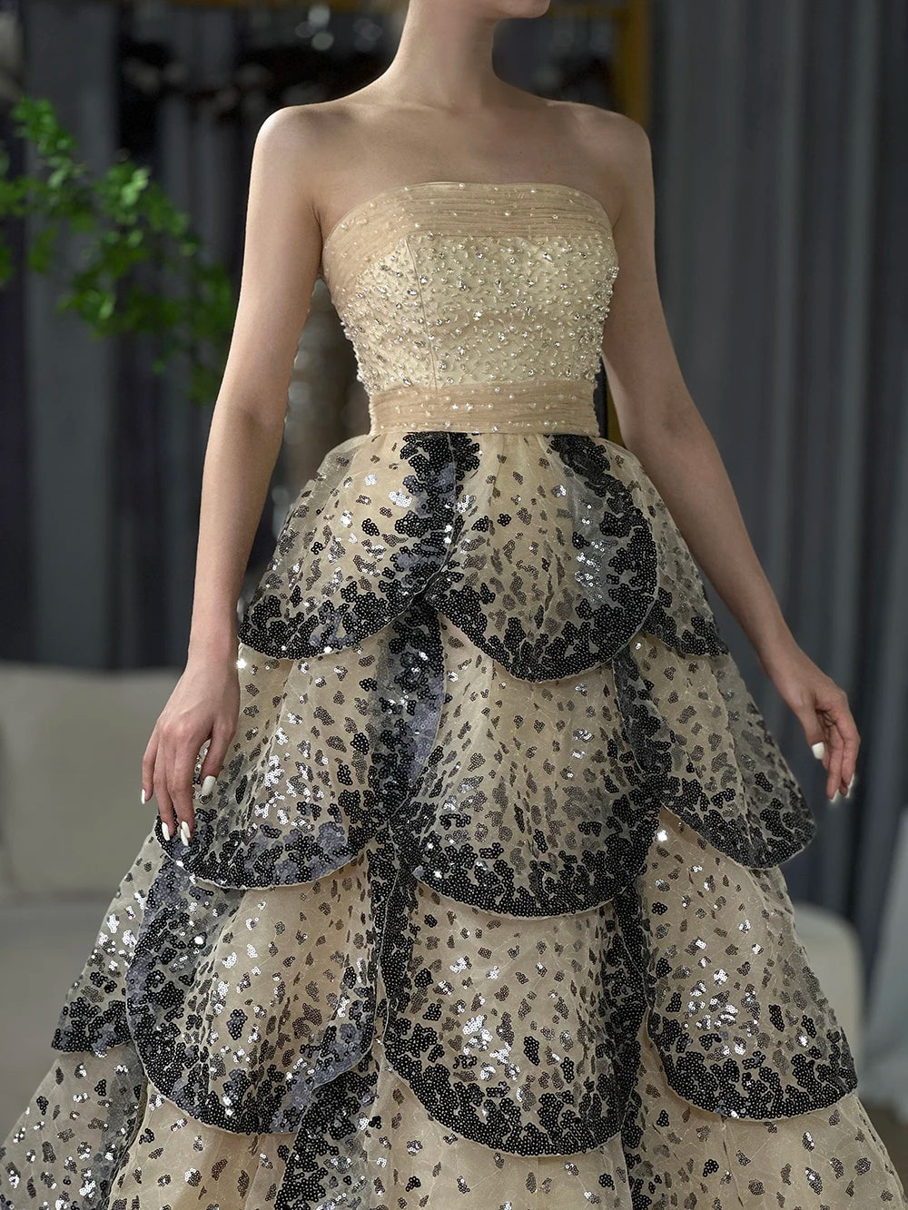 Elegant Black Sequin Evening Gowns with Tiered Ruffles - Dubai Luxury Formal Dresses for Women - Perfect for Weddings, Galas & Special Occasions