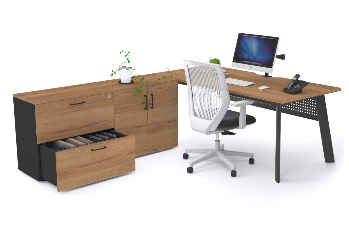 Switch Executive Setting With Uniform Spine Black Frame [1600L x 800W with Cable Scallop] - Premium Office Desk for Modern Workspaces