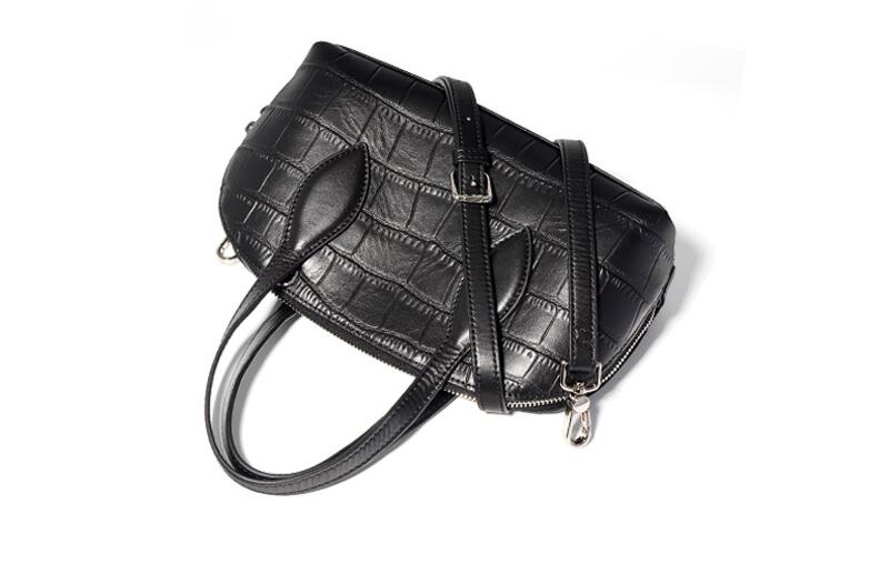 Luxury Designer Women's Crocodile Leather Tote Handbag - Fashionable Work & Travel Shoulder Bag for Business & Everyday Use