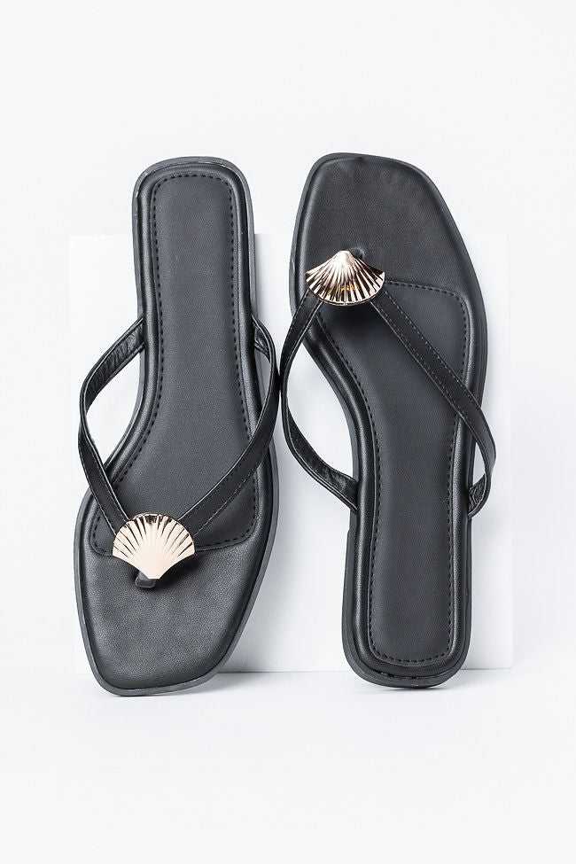 Olivia Black Flip Flops for Women - Comfortable Summer Sandals with Arch Support | Perfect for Beach, Pool, and Casual Outings