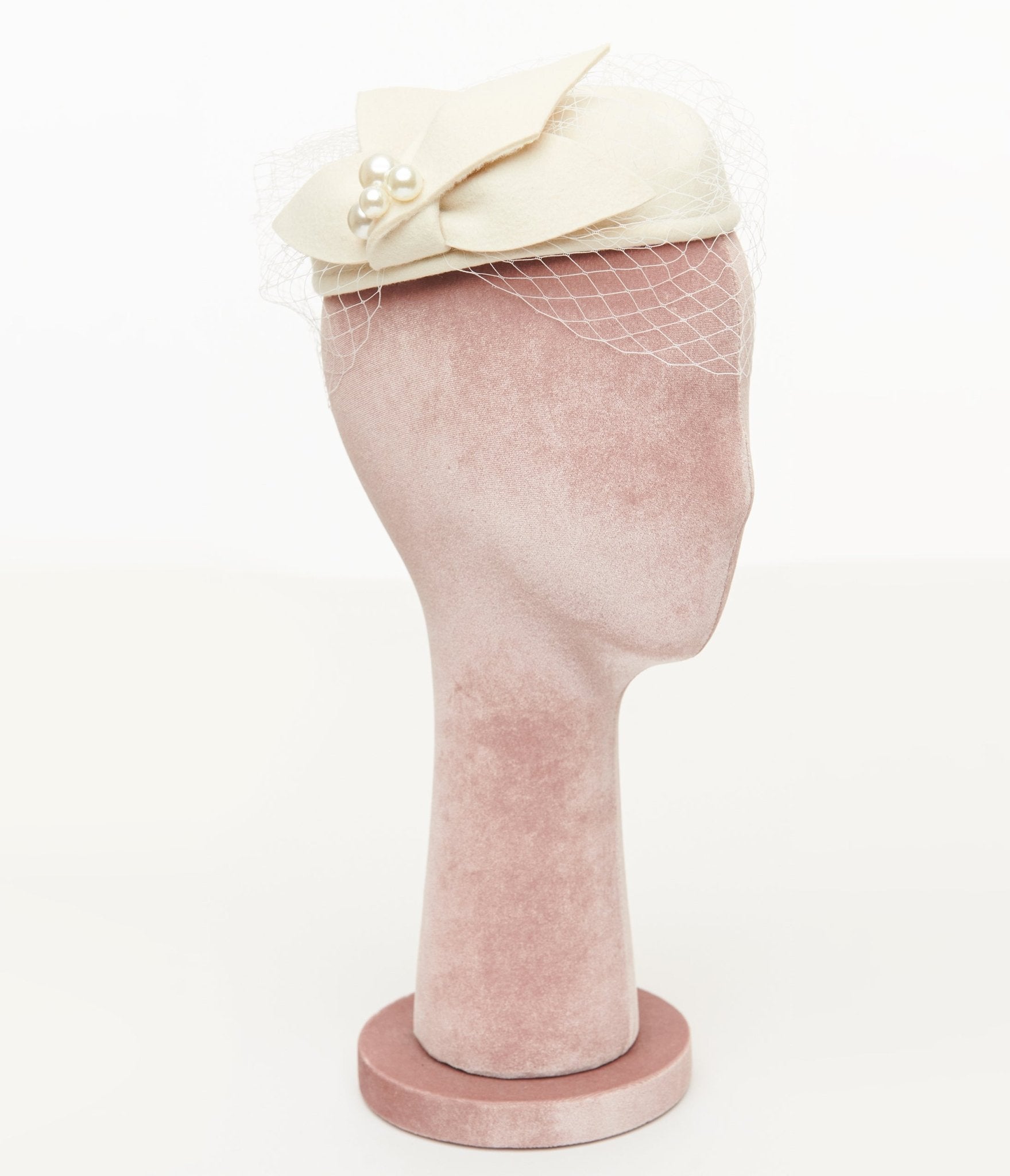 Vintage 1950s Ivory Pearl Pillbox Hat - Retro Women's Fashion Accessory for Weddings, Tea Parties & Special Occasions