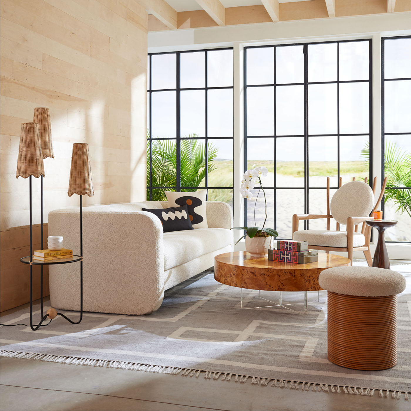 Round Cocktail Table - Modern & Stylish Coffee Table for Living Room, Lounge, or Bar - Perfect for Small Spaces & Home Decor