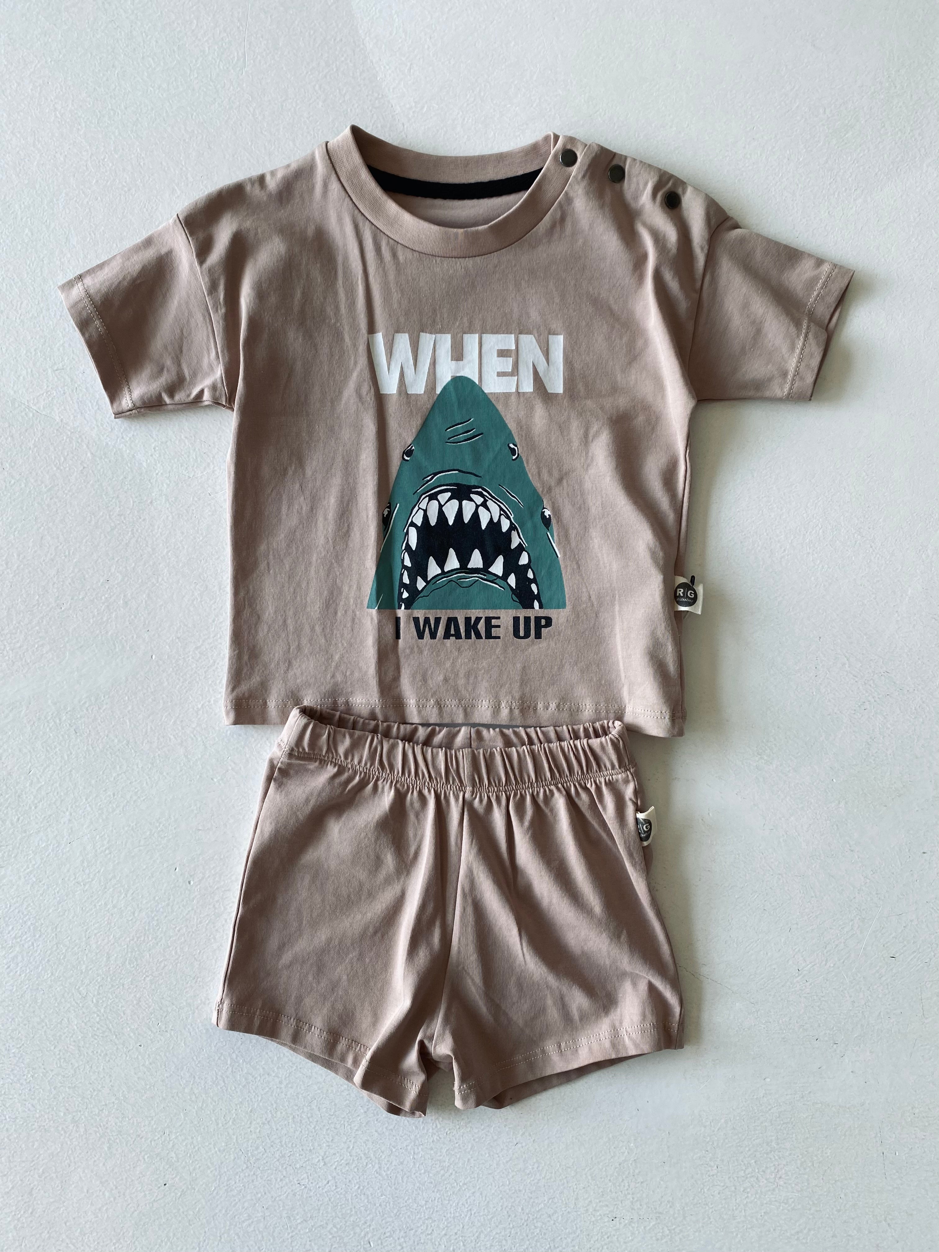 Unisex Shark Print T-Shirt and Shorts Set for Men & Women - Casual Summer Outfit, Beachwear, Gym Clothes