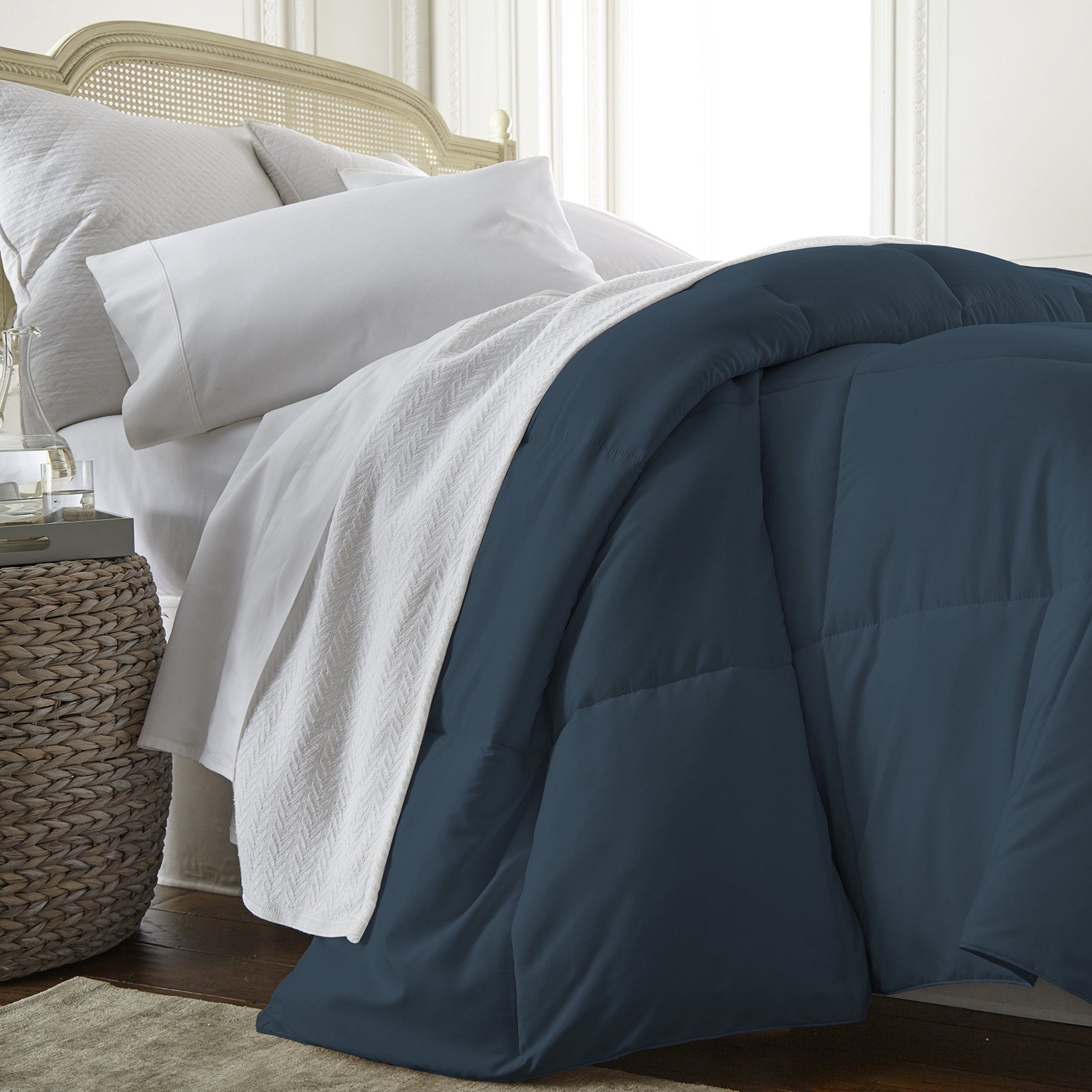 ienjoy Home Collection - Ultra Plush Premium Down Alternative Comforter for Twin Bed, Navy Blue - Soft & Hypoallergenic Bedding for All Seasons, Perfect for Kids Rooms, Guest Beds & Dorm Rooms