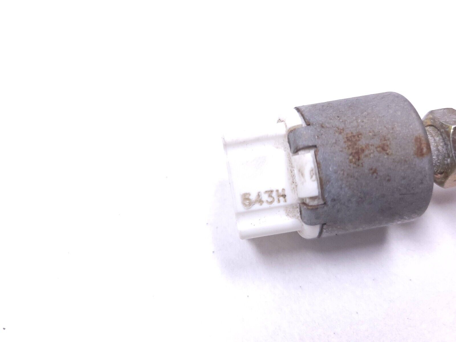 03 08 Toyota Corolla Brake Pedal Switch OEM Replacement Part - Perfect for Brake Light Repair & Maintenance | Compatible with 2003-2008 Corolla Models