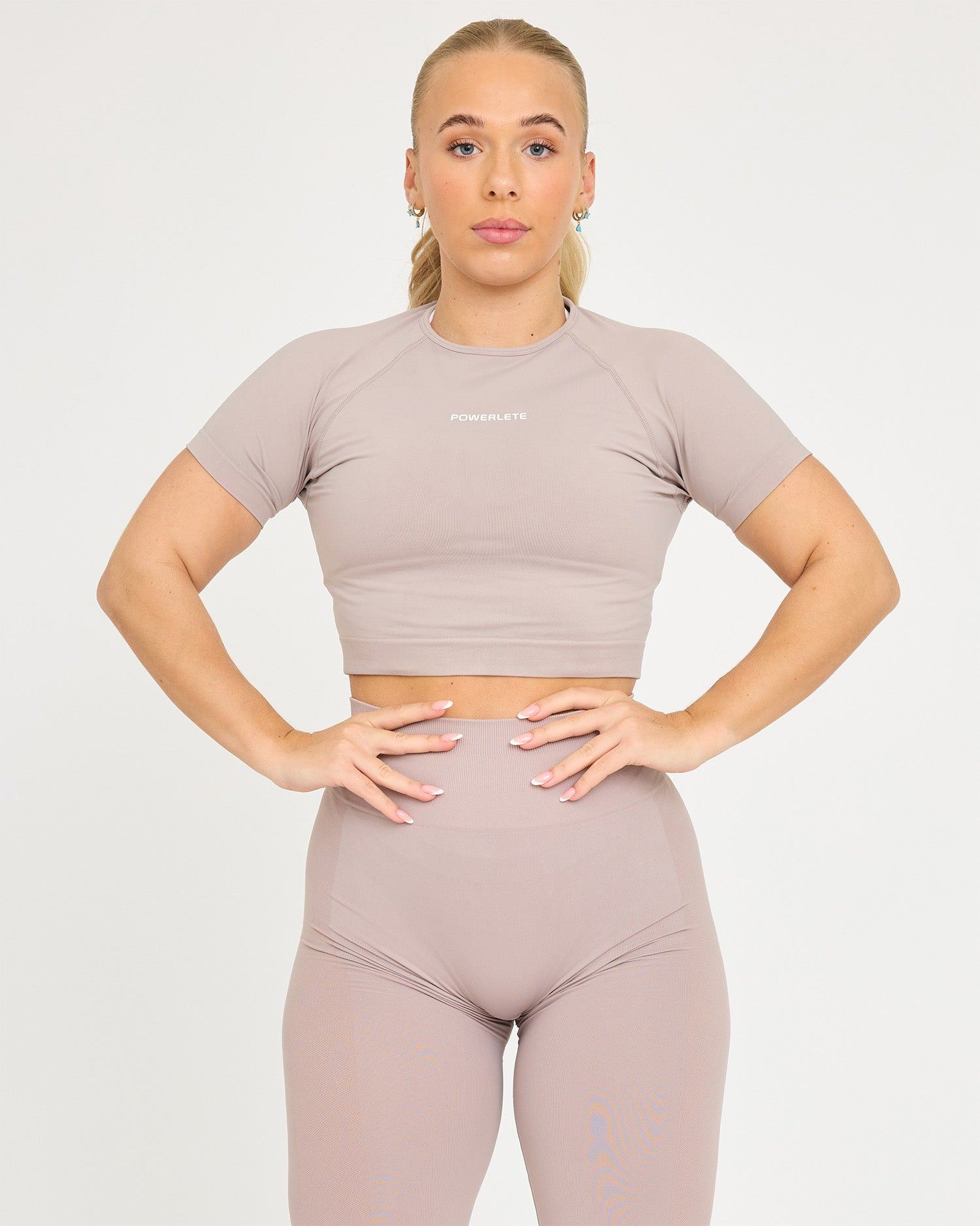 Evolve Seamless SS Crop Top - Women's Workout Shirt for Yoga, Running & Gym - Breathable & Stretchy Athletic Top