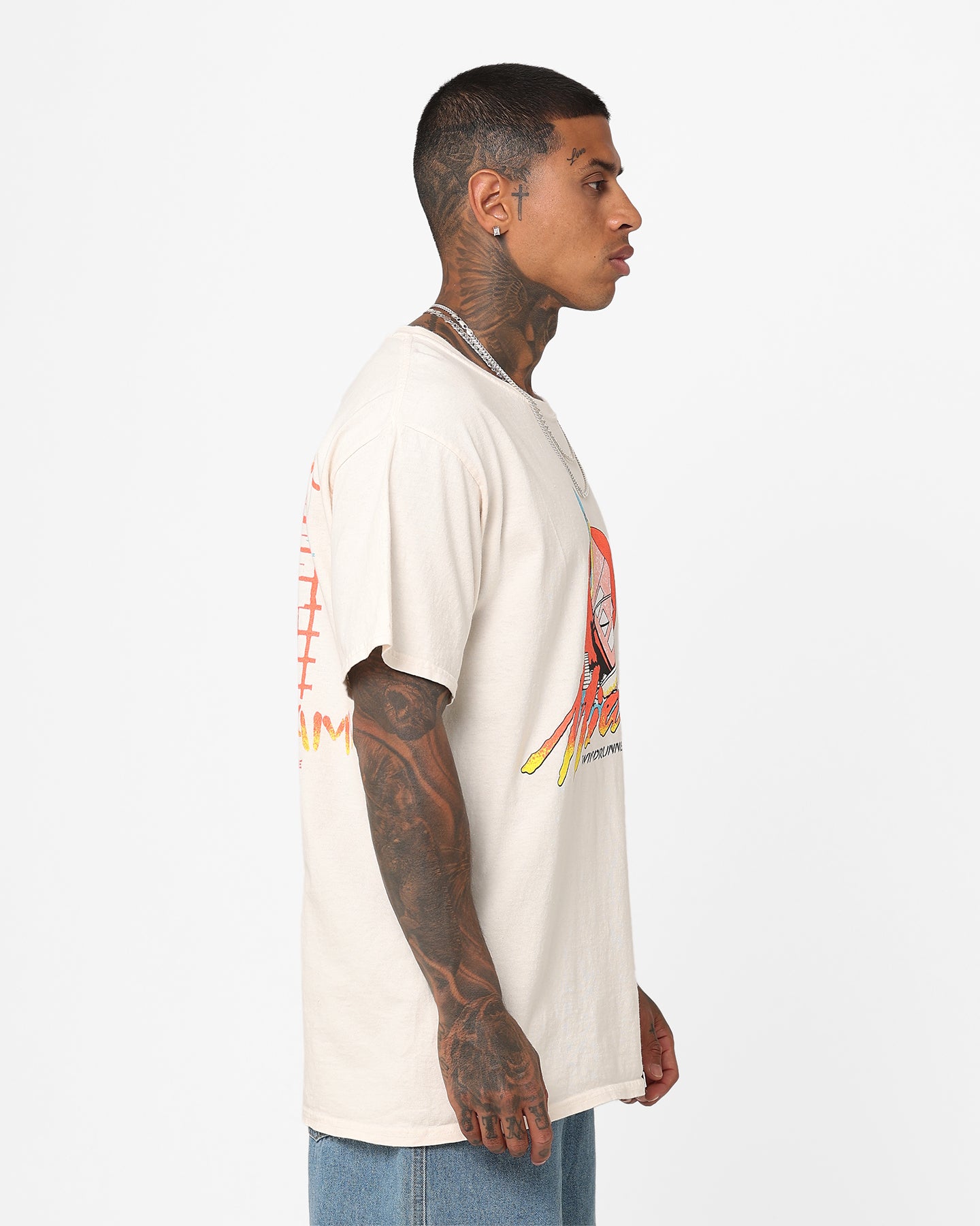 Vintage American Thrift Windrunner T-Shirt - Off White Retro Style | Casual Wear & Street Fashion Outfit