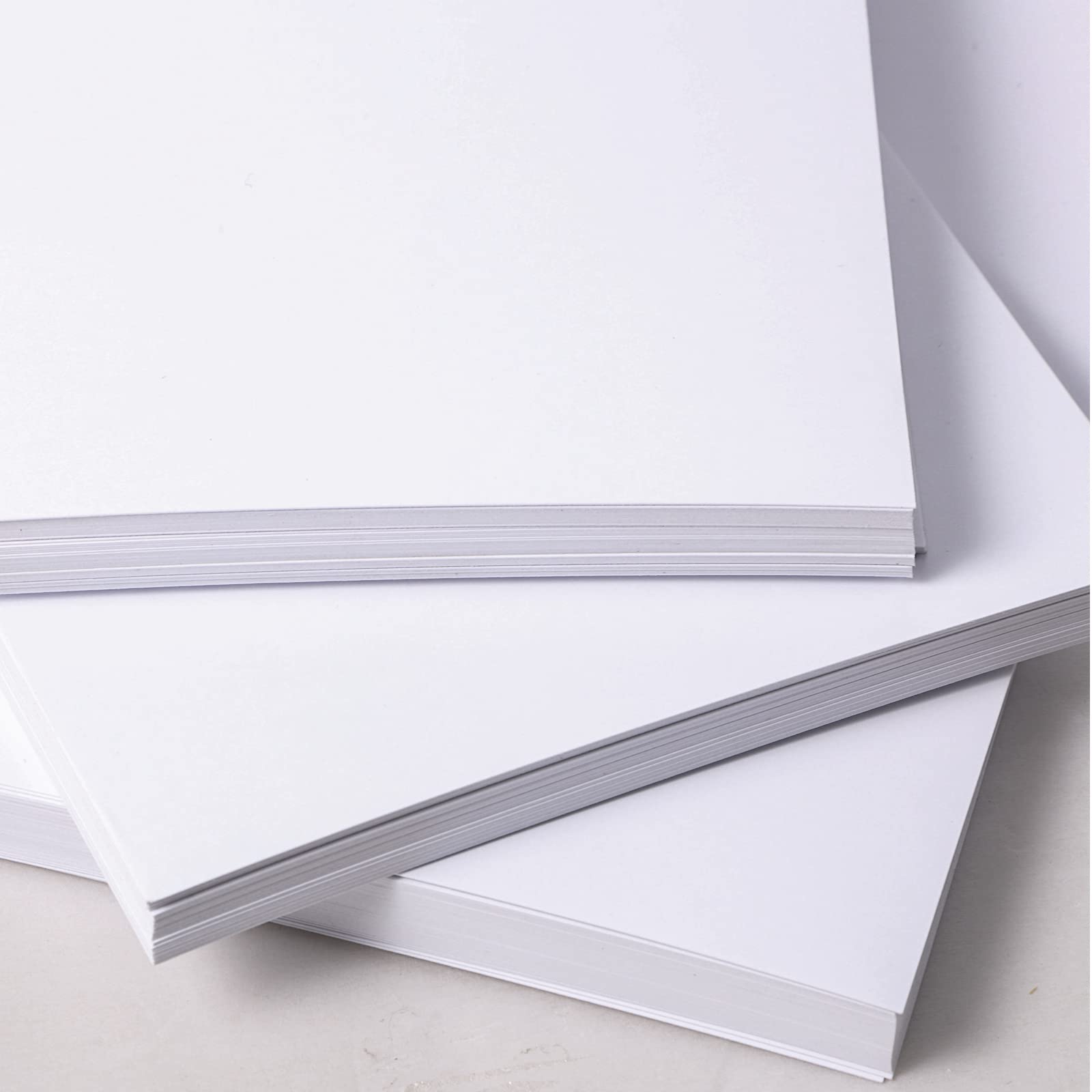 Fuutreo 200 Sheets 5x7 Inch 200 GSM Glossy White Photo Paper for Inkjet Printers - Premium Quality Photographic Paper for Printing Photos, Art Prints & Professional Projects