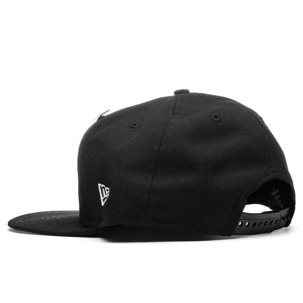 Classic Planes Snapback Hat - Black/Green Bottom Flat Brim Baseball Cap for Men & Women | Casual Streetwear, Sports & Outdoor Activities
