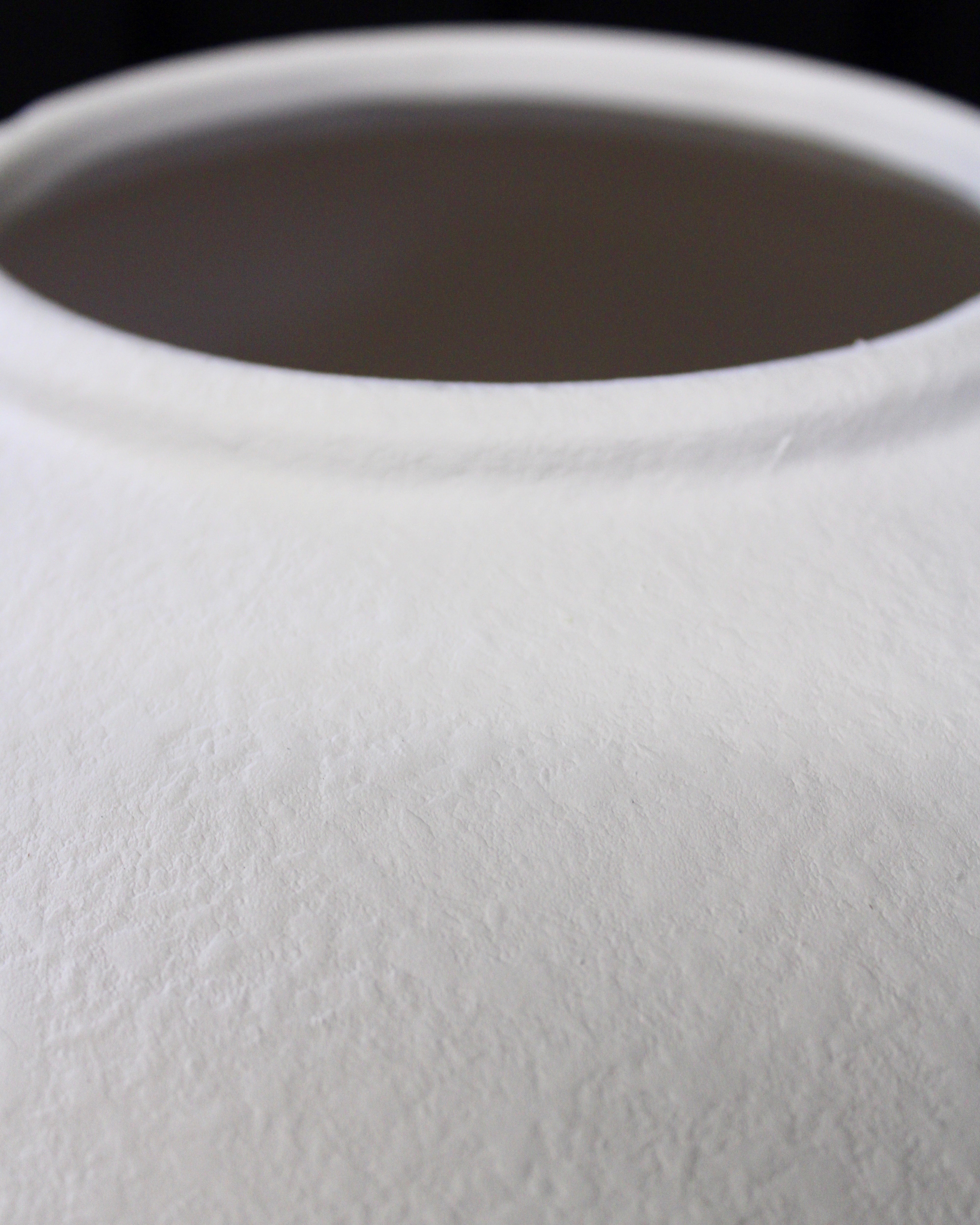 Large Konos Vase - Modern Ceramic Home Decor for Living Room, Bedroom & Office | Elegant Flower Vase for Centerpieces and Interior Design