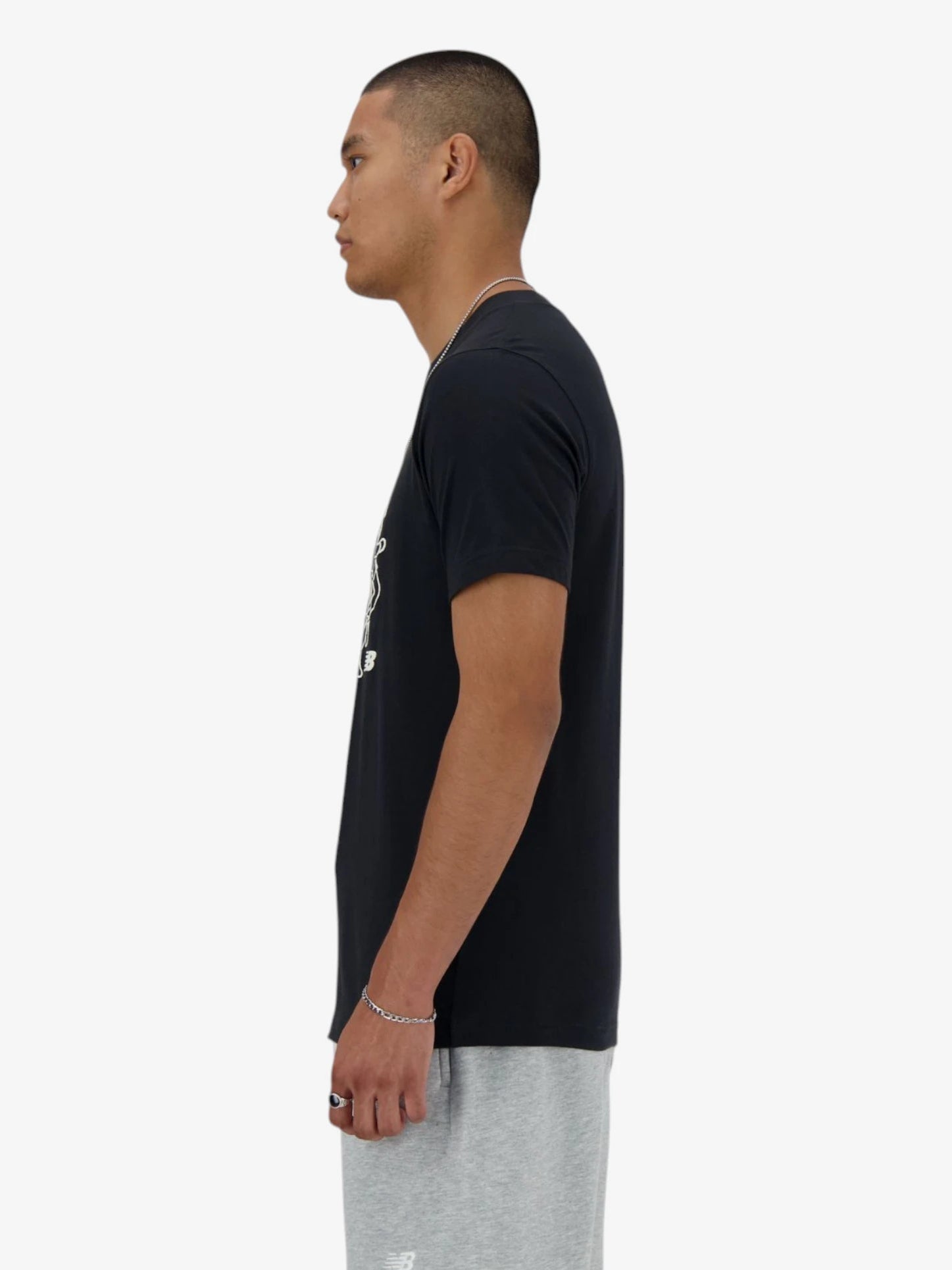 New Balance Run Sequence Black Running Shirt - Lightweight & Breathable for Men's Training, Jogging & Gym Workouts