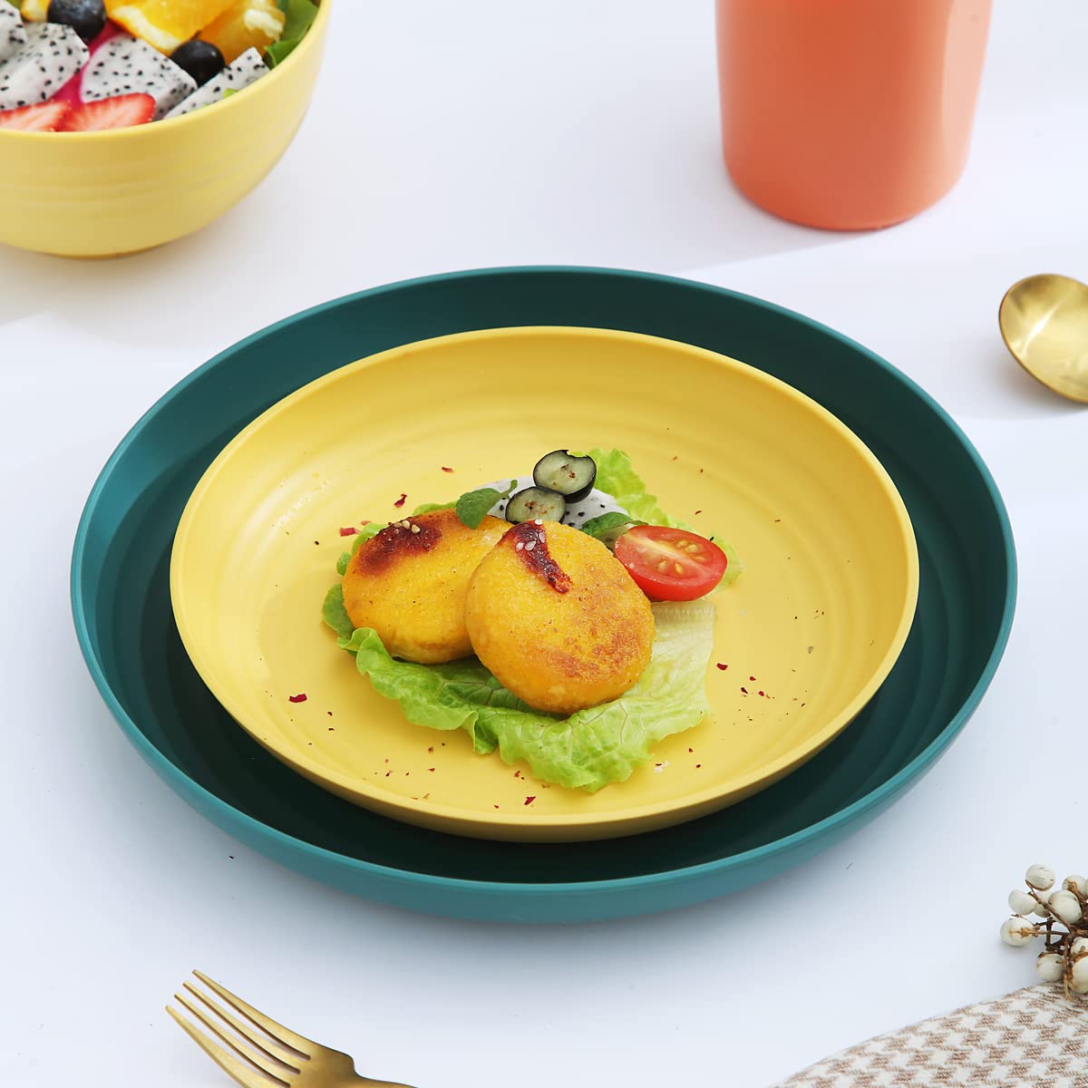 Kyraton 16-Piece Unbreakable Plastic Dinnerware Set - Lightweight, Reusable Plates, Mugs & Bowls | BPA-Free, Microwave & Dishwasher Safe | Ideal for Camping, Picnics & Outdoor Dining (Multi-Color)