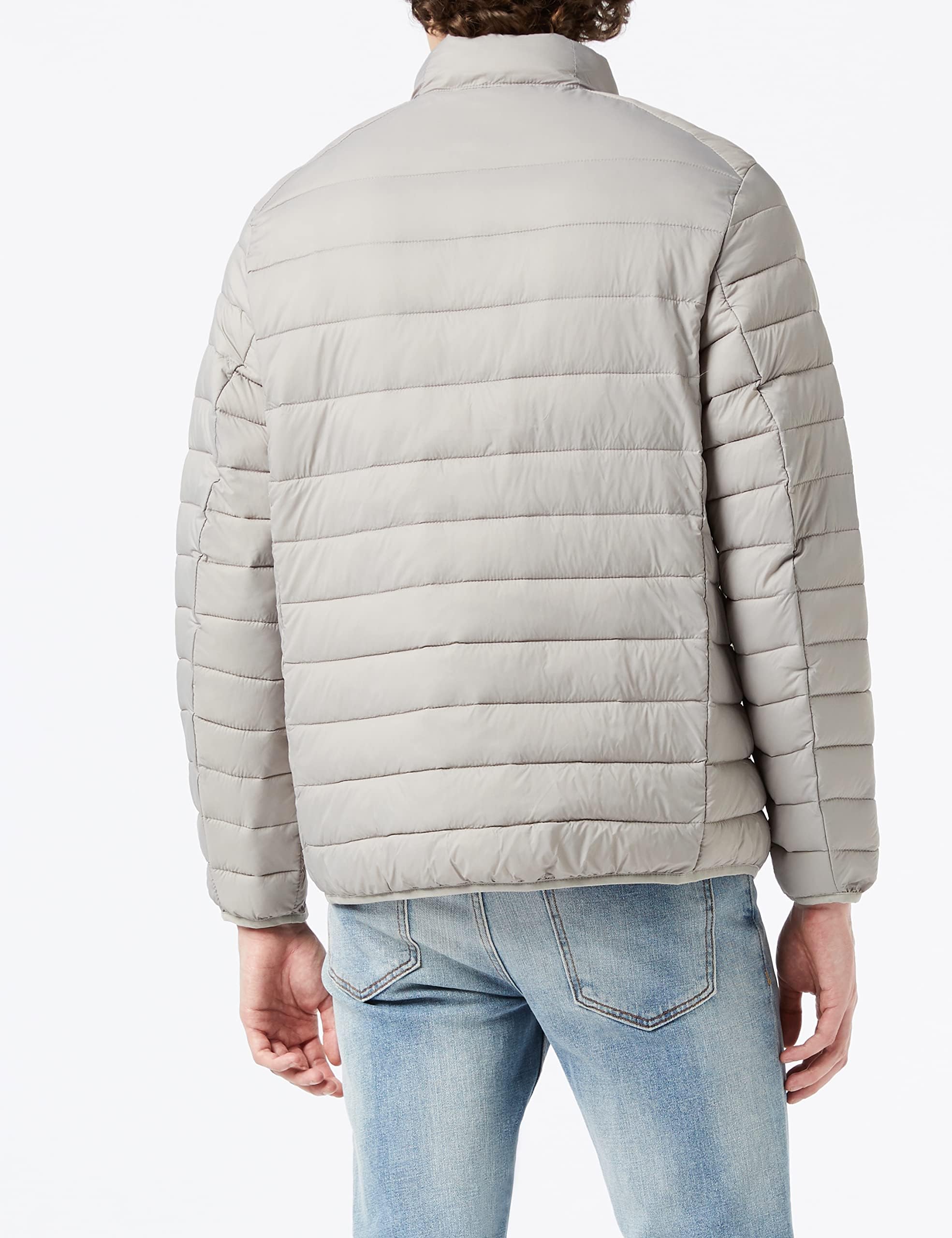 Amazon Essentials Men's Packable Lightweight Water-Resistant Puffer Jacket for Outdoor Activities - Big & Tall Sizes Available - Perfect for Hiking, Camping & Winter Travel