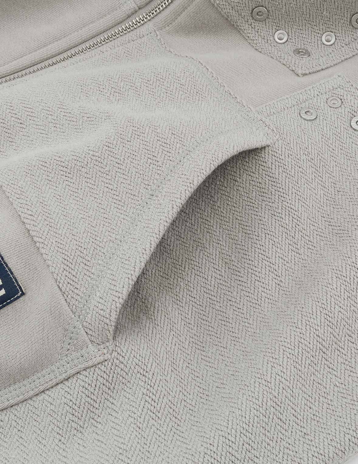 Seagull Embroidery Relaxed Fit Hoodie - Soft Fabric Blocking Sweatshirt for Men & Women | Perfect for Casual Wear, Outdoor Activities, and Street Fashion
