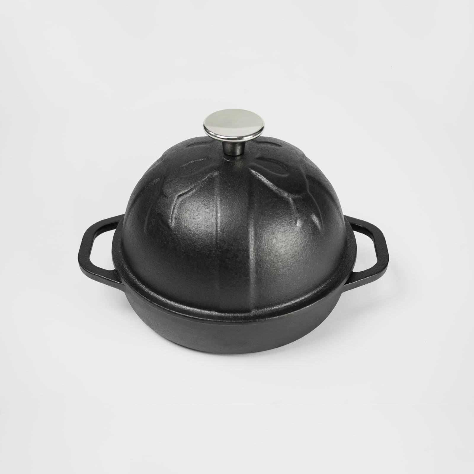 HAWOK Pre-Seasoned Cast Iron Bread Cloche - 6.3 Inch (16cm) Sourdough Baking Pan for Perfect Artisan Bread | Dutch Oven Alternative for Homemade Bread, Pizza & Pastries | Ideal for Baking, Camping & Kitchen Use