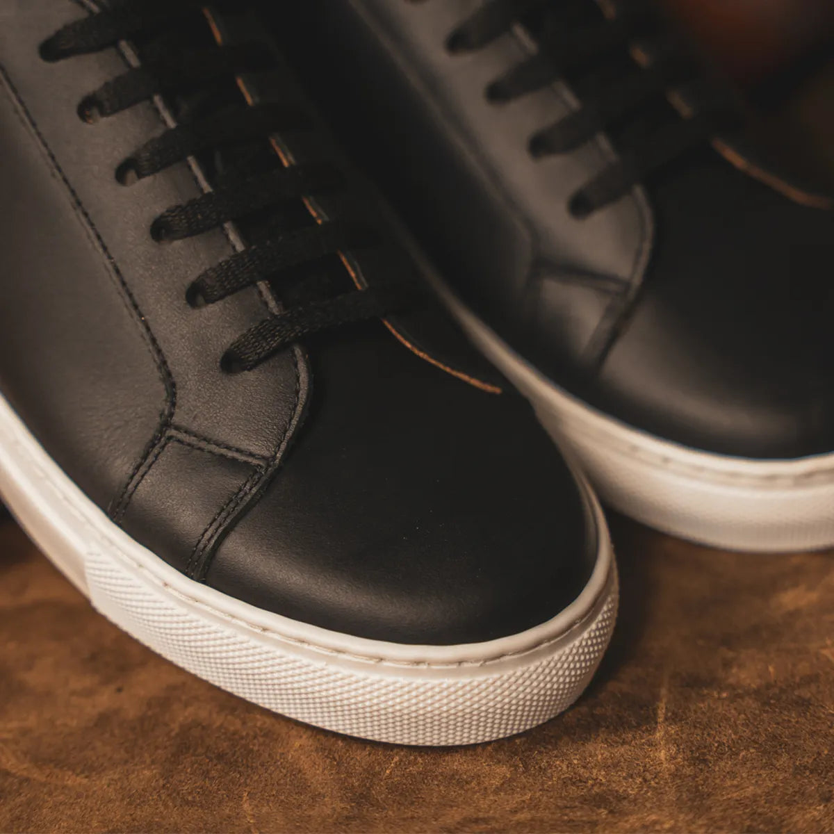 Cheadle Black - Premium Quality Black Cheadle for Home & Office Use | Perfect for Gifts, Decor, and Everyday Essentials