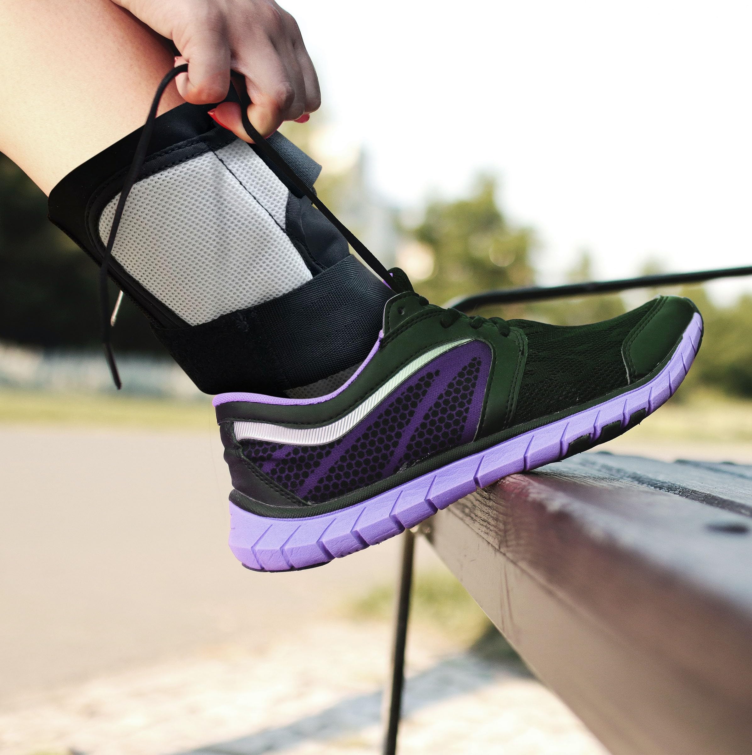 **Dr. Arthritis Medici Orthopedic Ankle Brace with Integrated Splint - Support for Sprains, Achilles Tendonitis & Peroneal Tendonitis (Size L, Right Foot) - Ideal for Running, Hiking & Post-Injury Recovery**