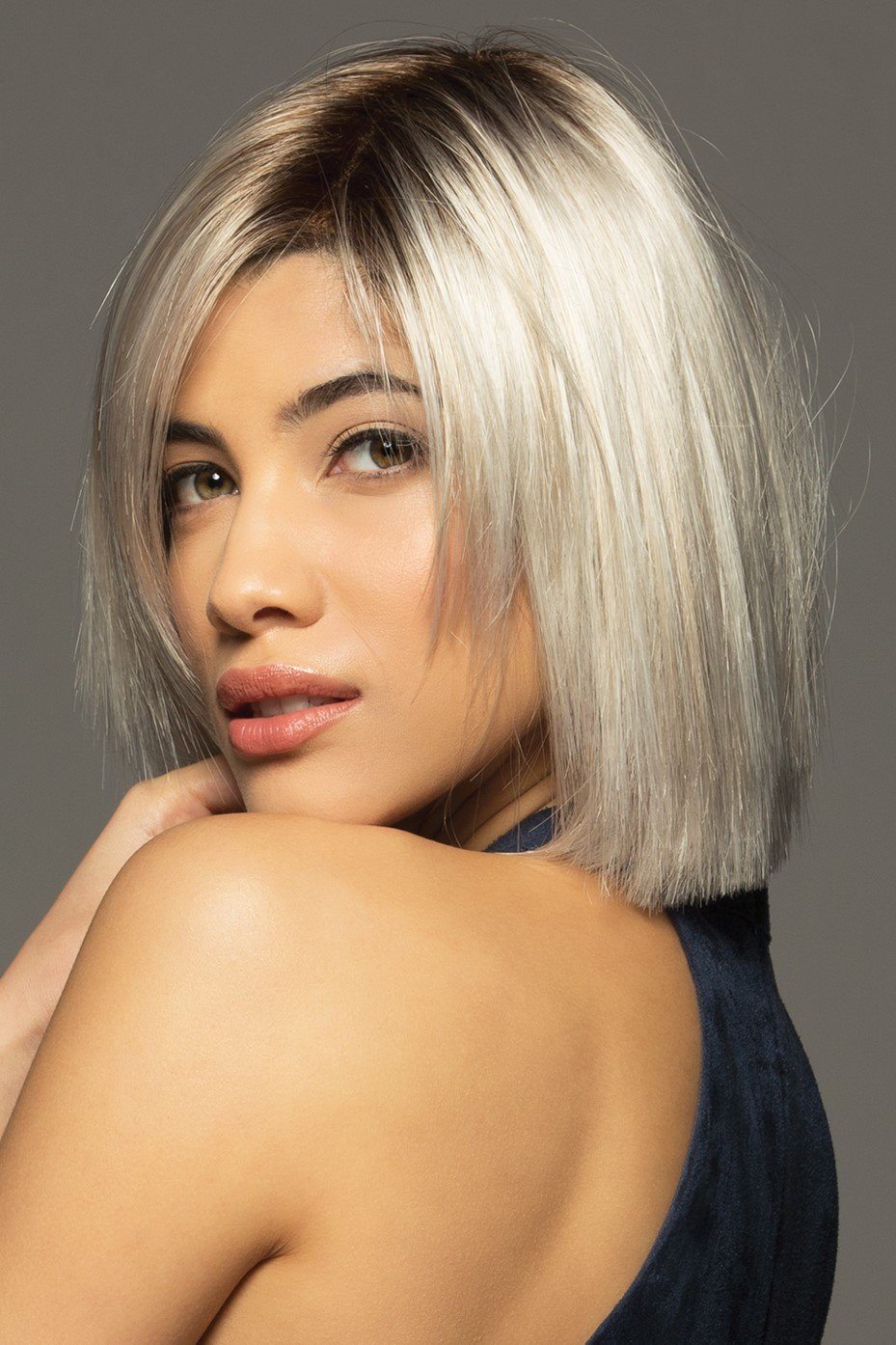 Estetica Wigs Ellis - Premium Synthetic Lace Front Wig for Women - Natural Looking Human Hair Wigs for Daily Wear, Cosplay & Special Occasions