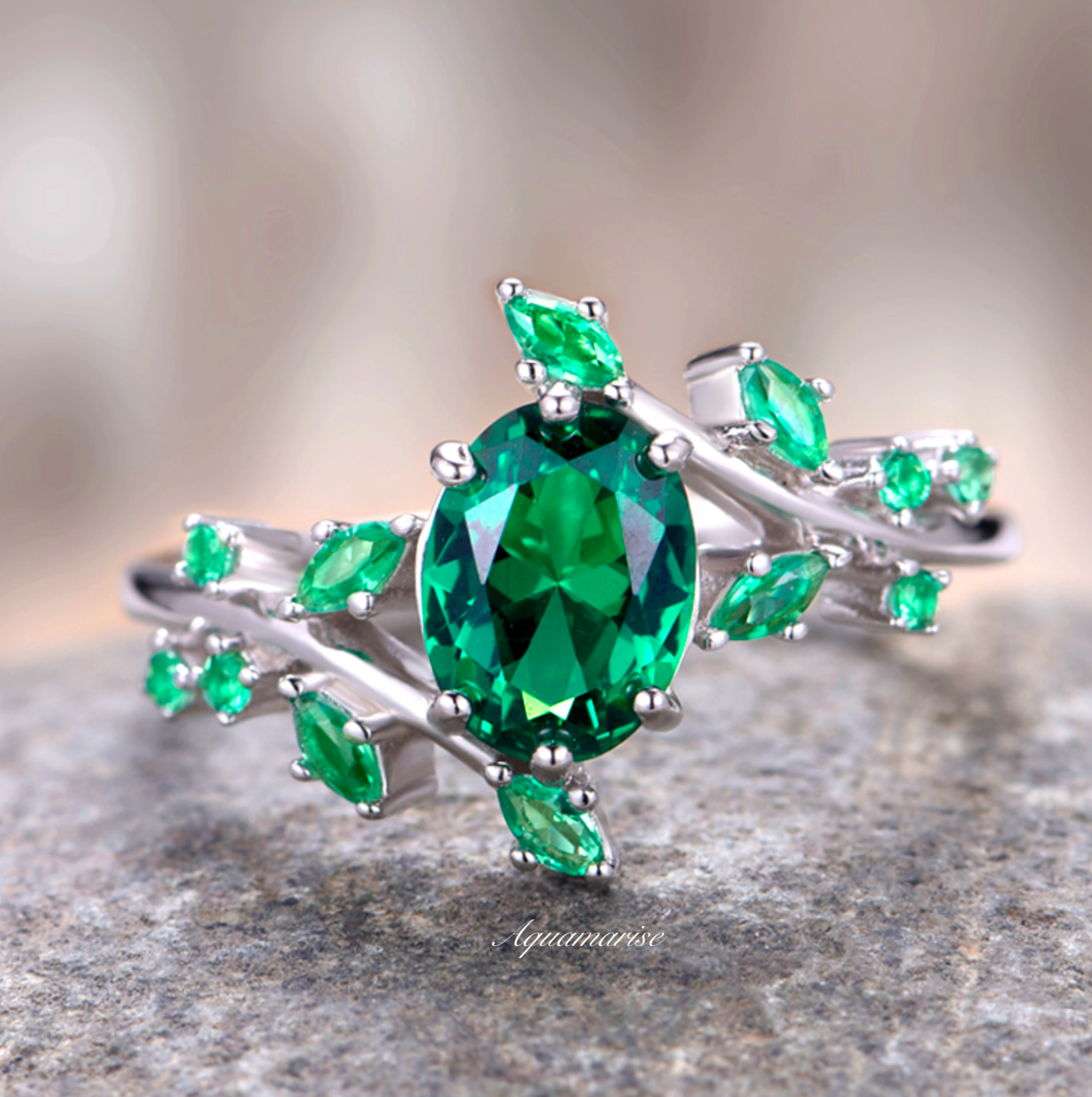 Emerald Leaf Engagement Ring - 925 Sterling Silver Wedding Band for Women, Nature-Inspired Jewelry Gift for Brides & Fiancées - Perfect for Proposals, Anniversaries & Romantic Occasions