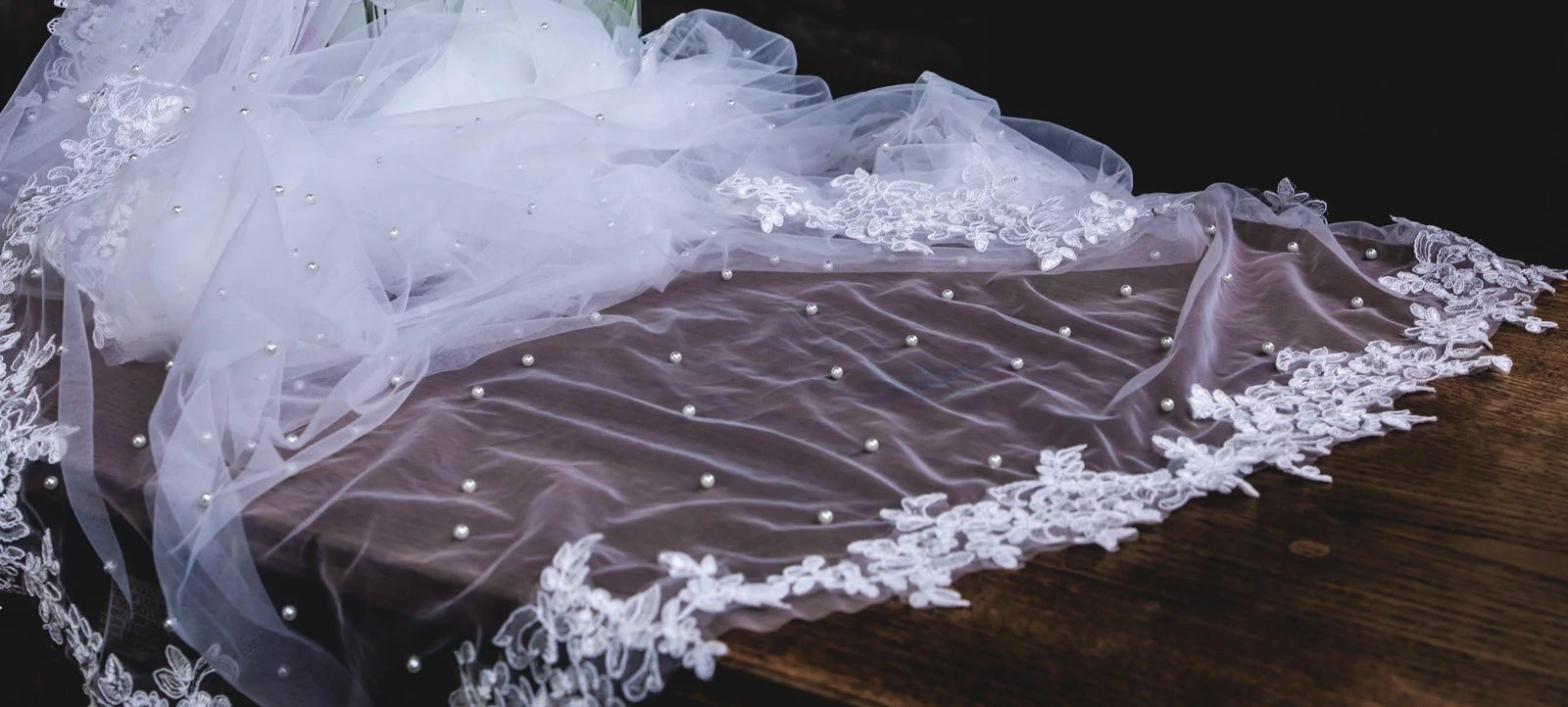 Elegant Single Tier Cathedral Length Wedding Veil in Ivory - Lace Edge & Scattered Pearls for Bridal Gowns | Perfect for Church Weddings, Formal Ceremonies & Romantic Photography