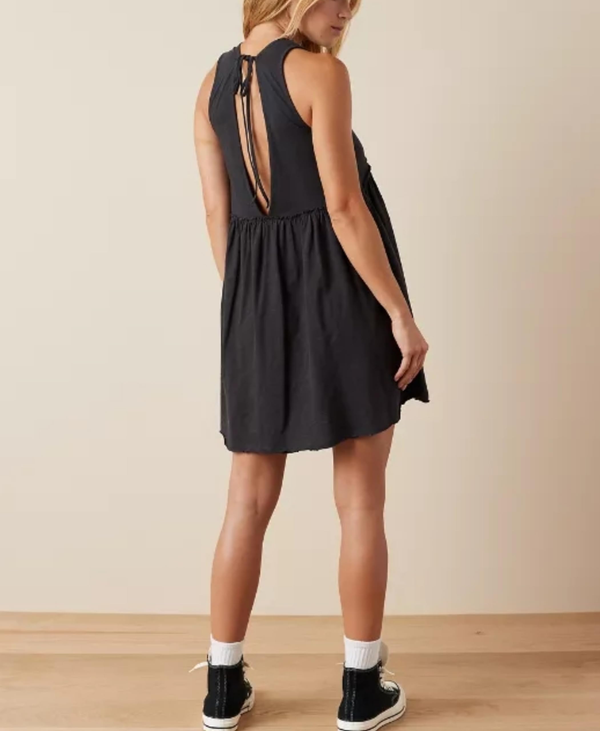Women's Casual Sleeveless Mini Dress - Loose Fit V Neck Backless Pleated Short Tank Sundress with Pockets (Black, XL) | Perfect for Summer Outings, Beach Vacations & Casual Wear