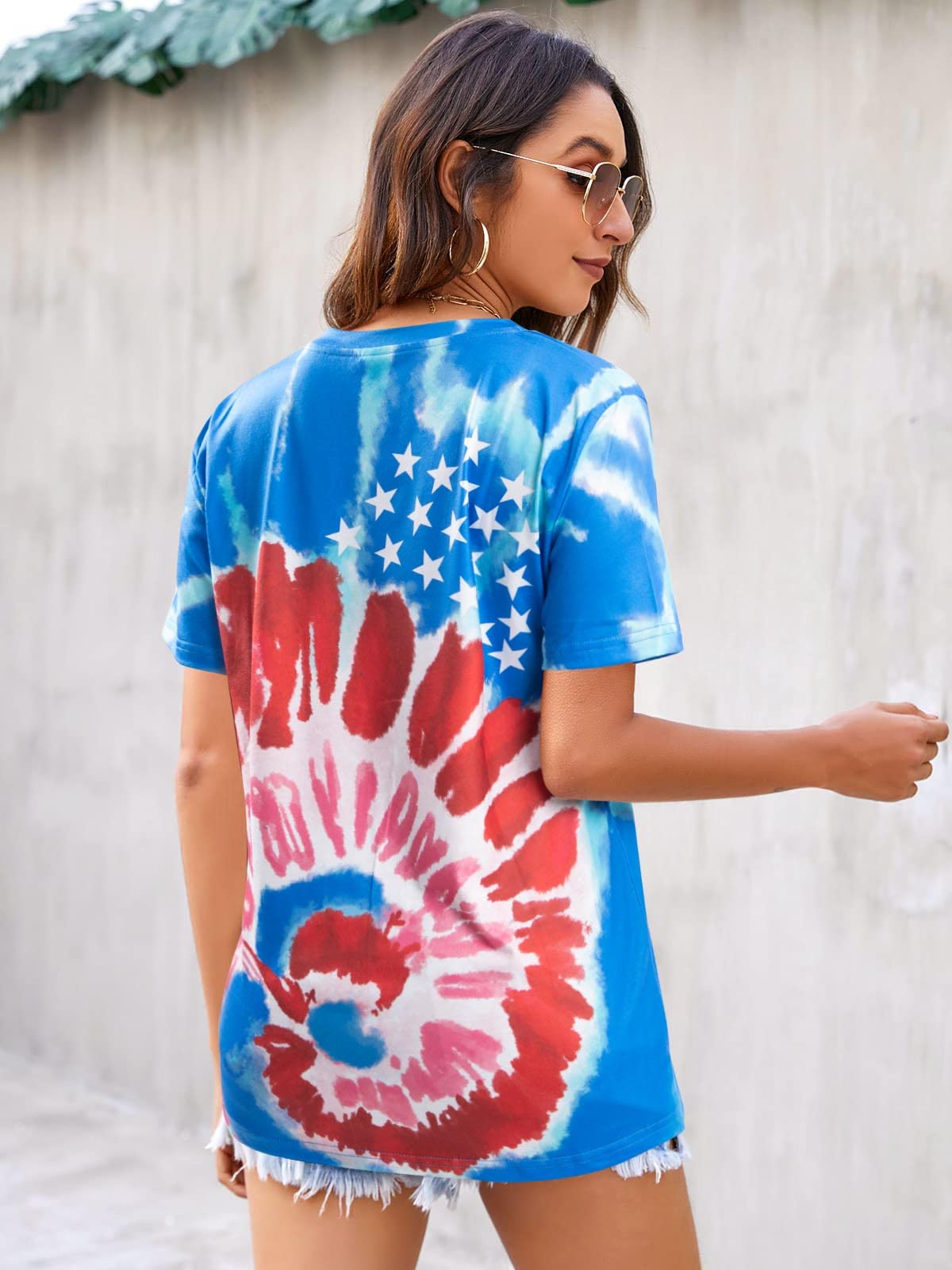 QLIPIN American Flag Tie Dye T-Shirt for Women - Patriotic 4th of July Top in Red White & Blue - USA Flag Star Stripe Tee - Perfect for Independence Day Celebrations, BBQ Parties & Summer Festivals